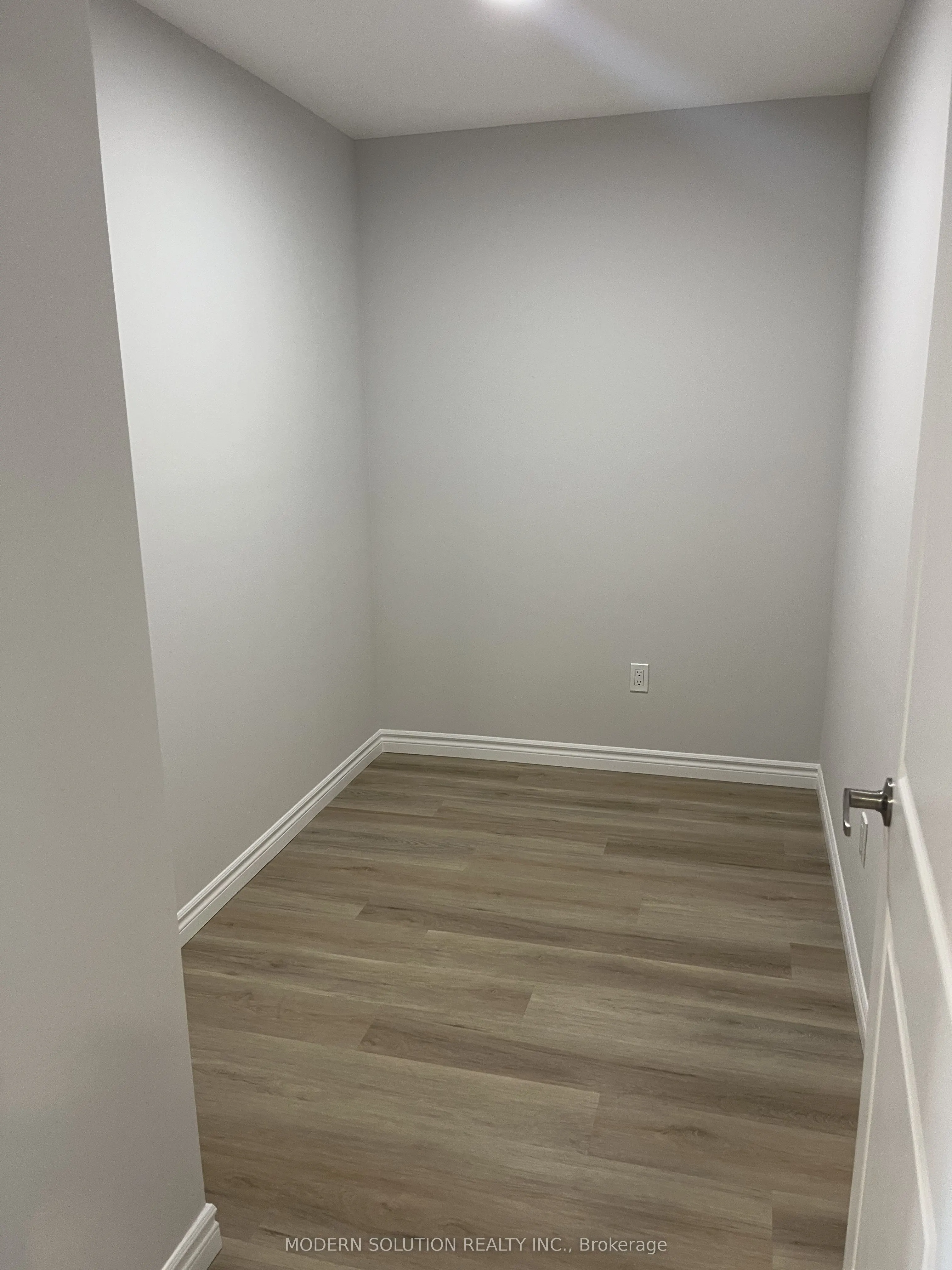 425 Watson Parkway N, #1007
