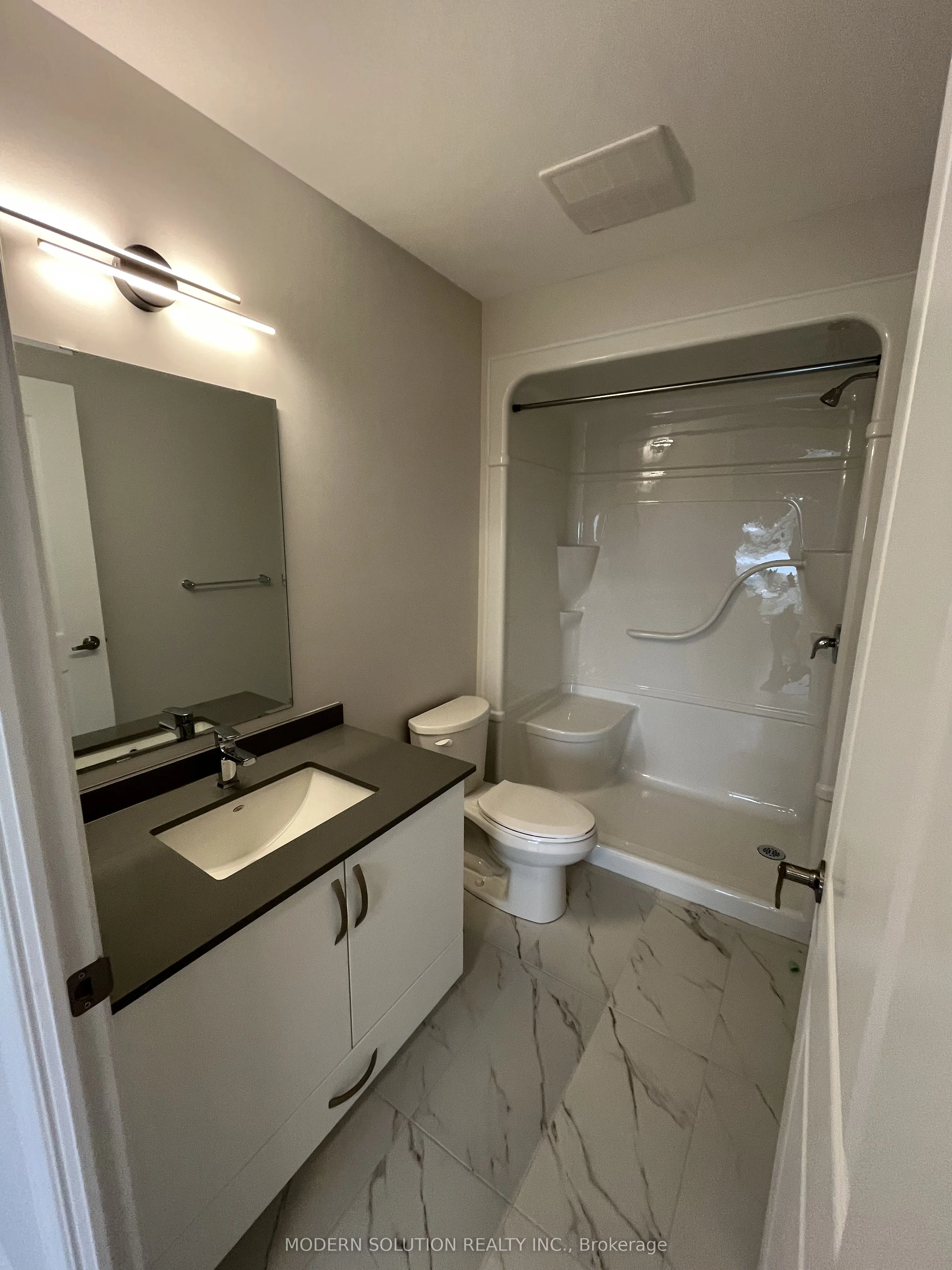 425 Watson Parkway N, #1007