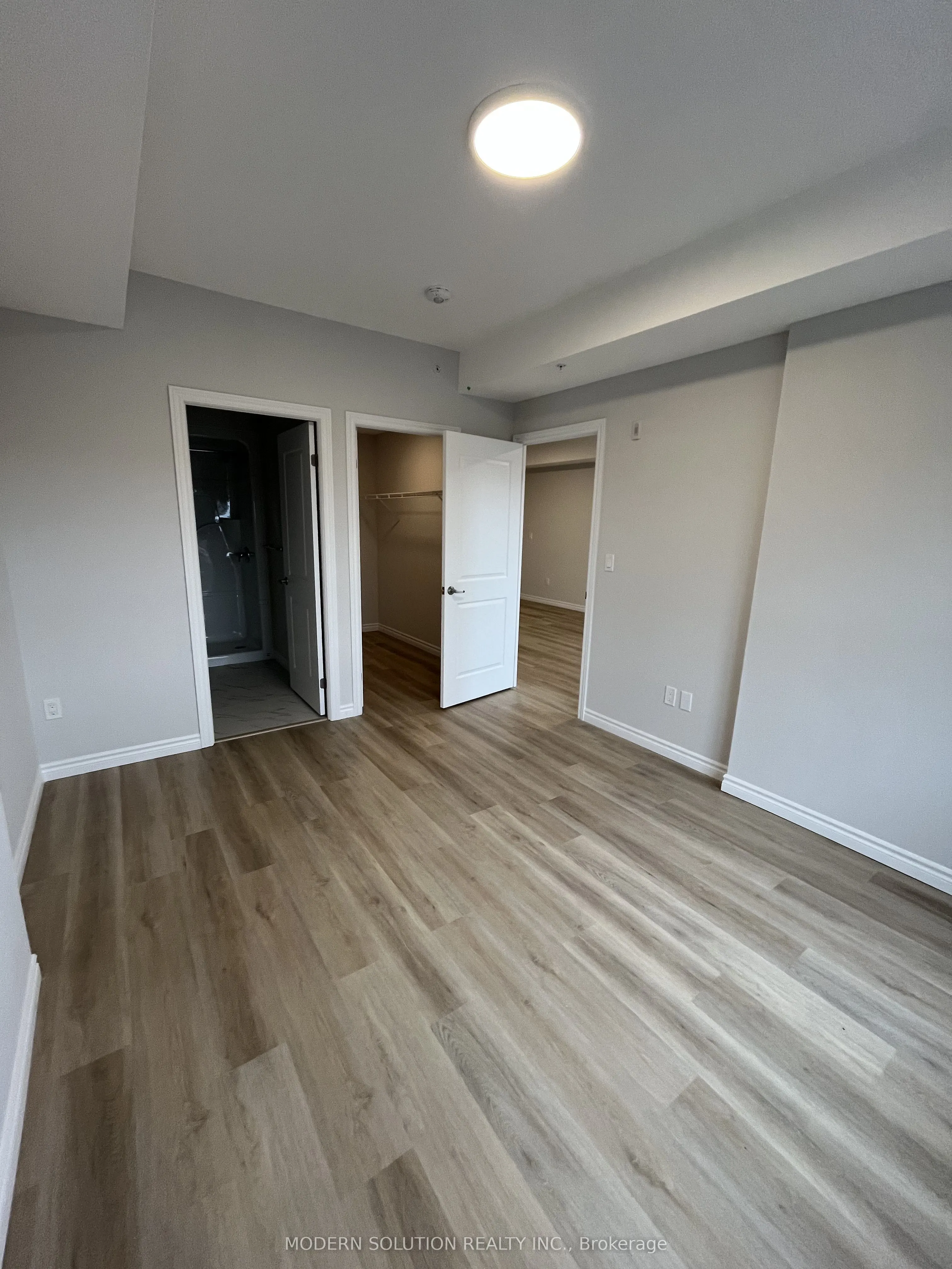 425 Watson Parkway N, #1007