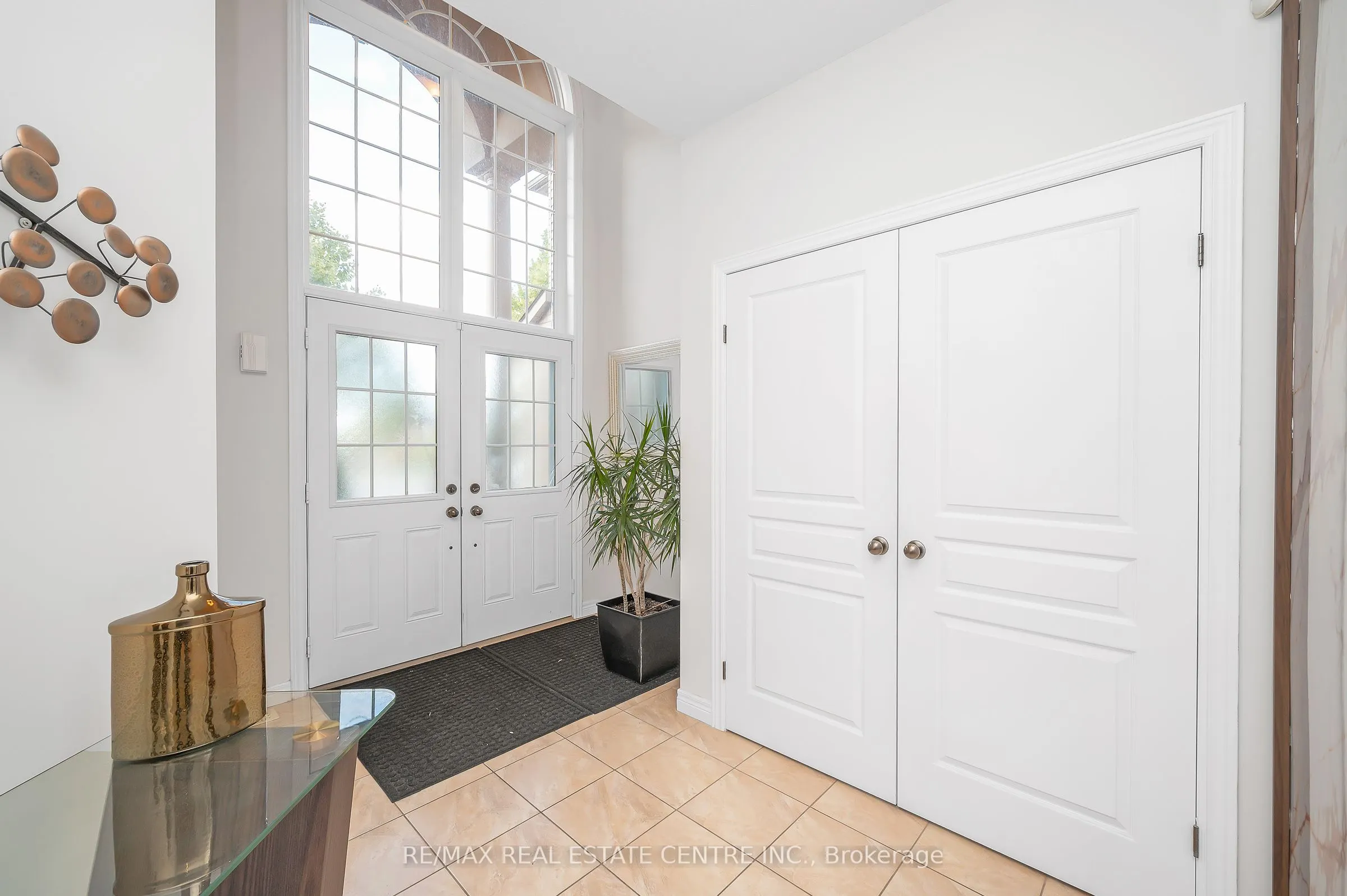 733 Stone Church Road E