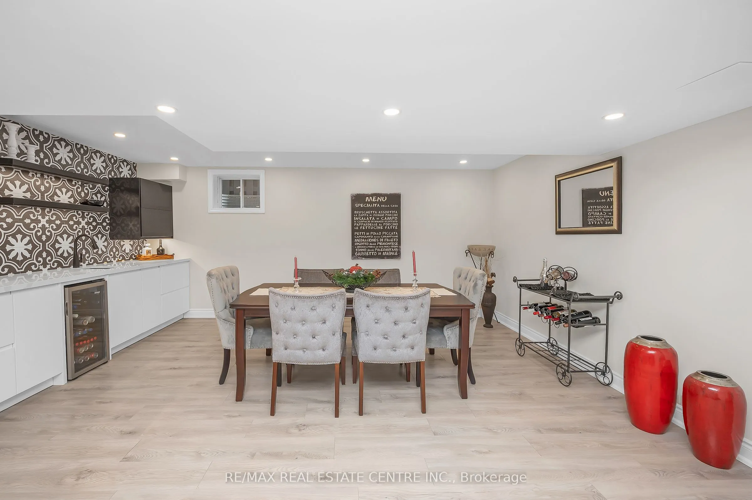 733 Stone Church Road E