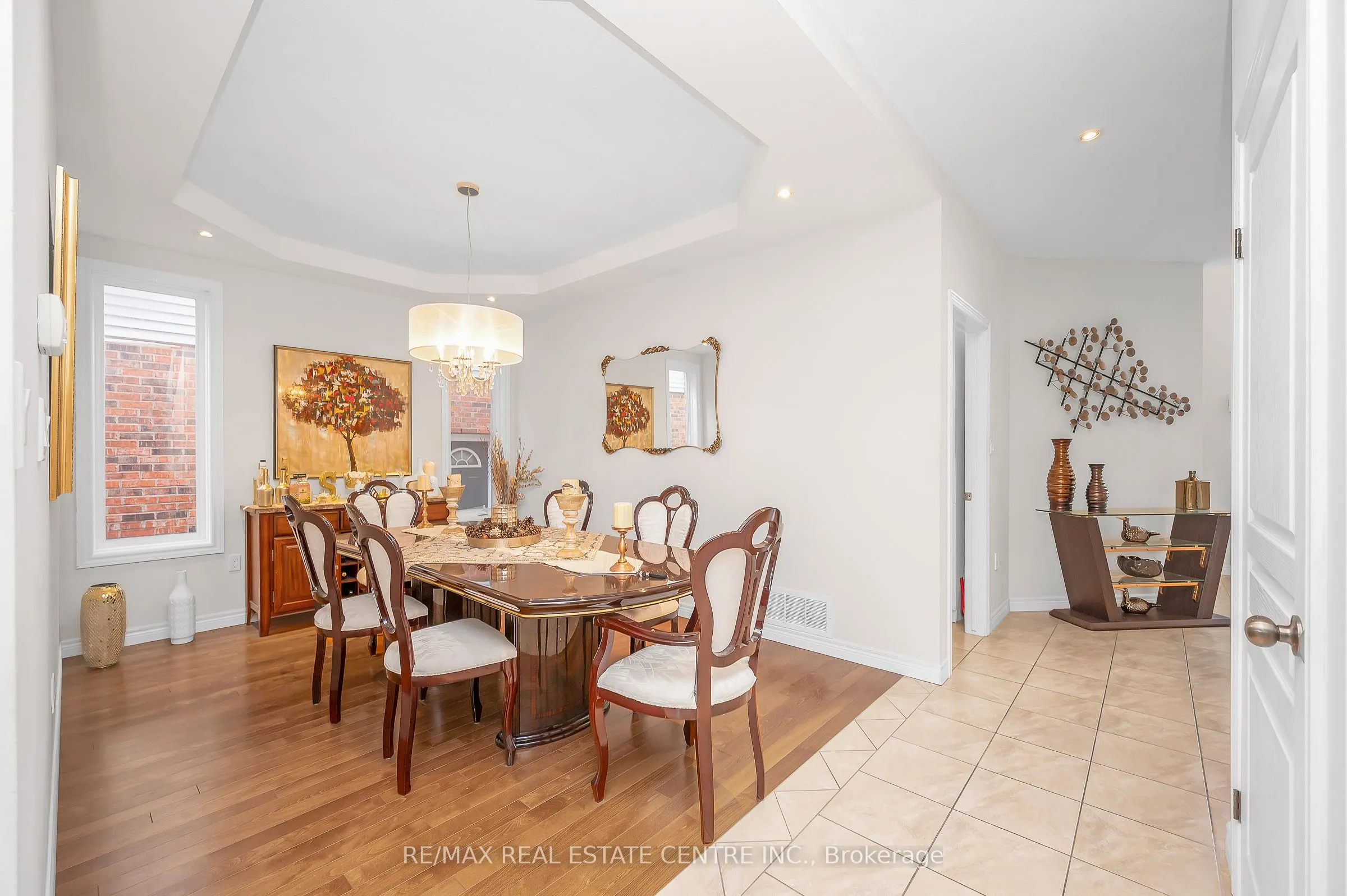 733 Stone Church Road E