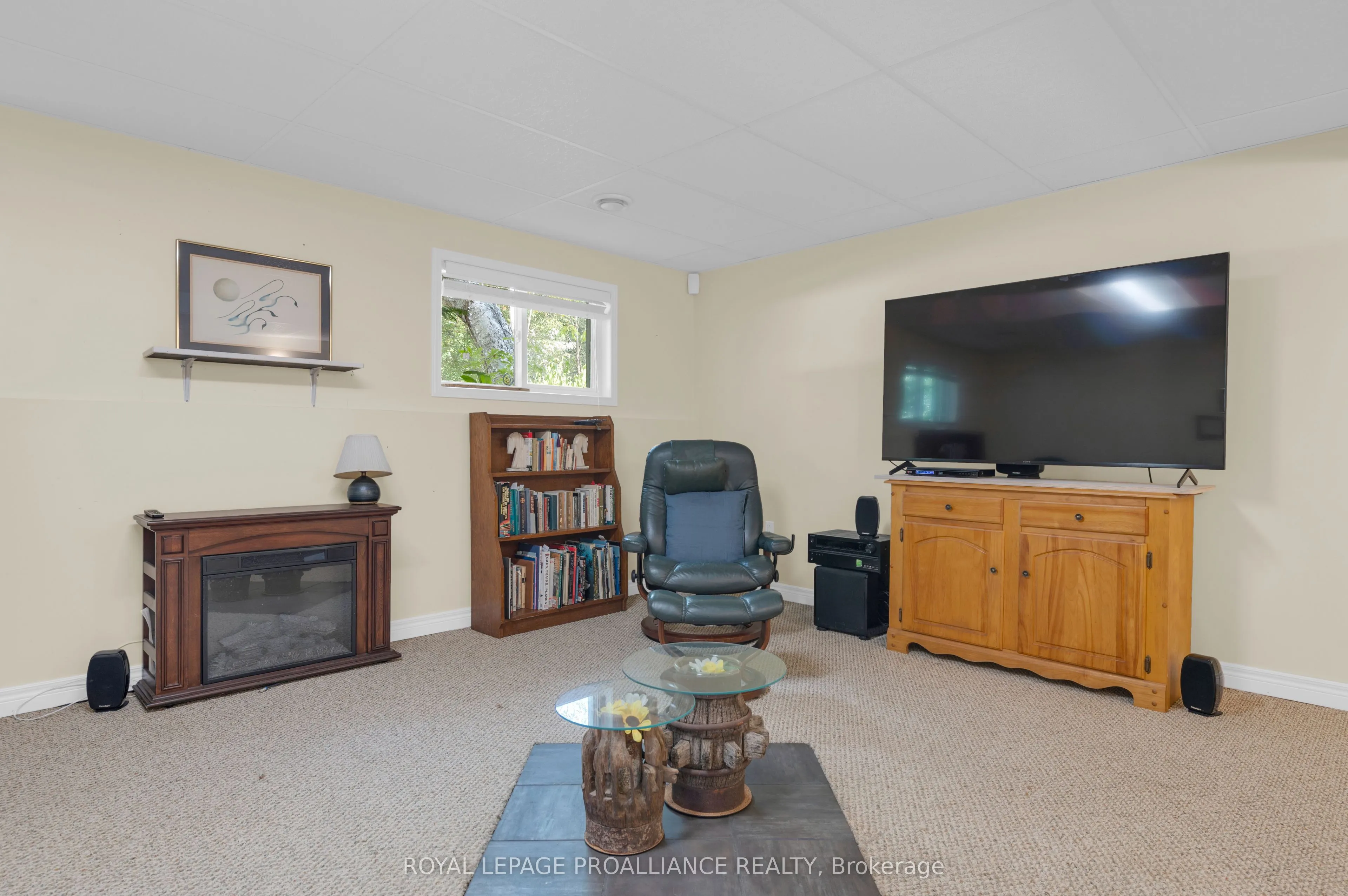 21289 Loyalist Parkway