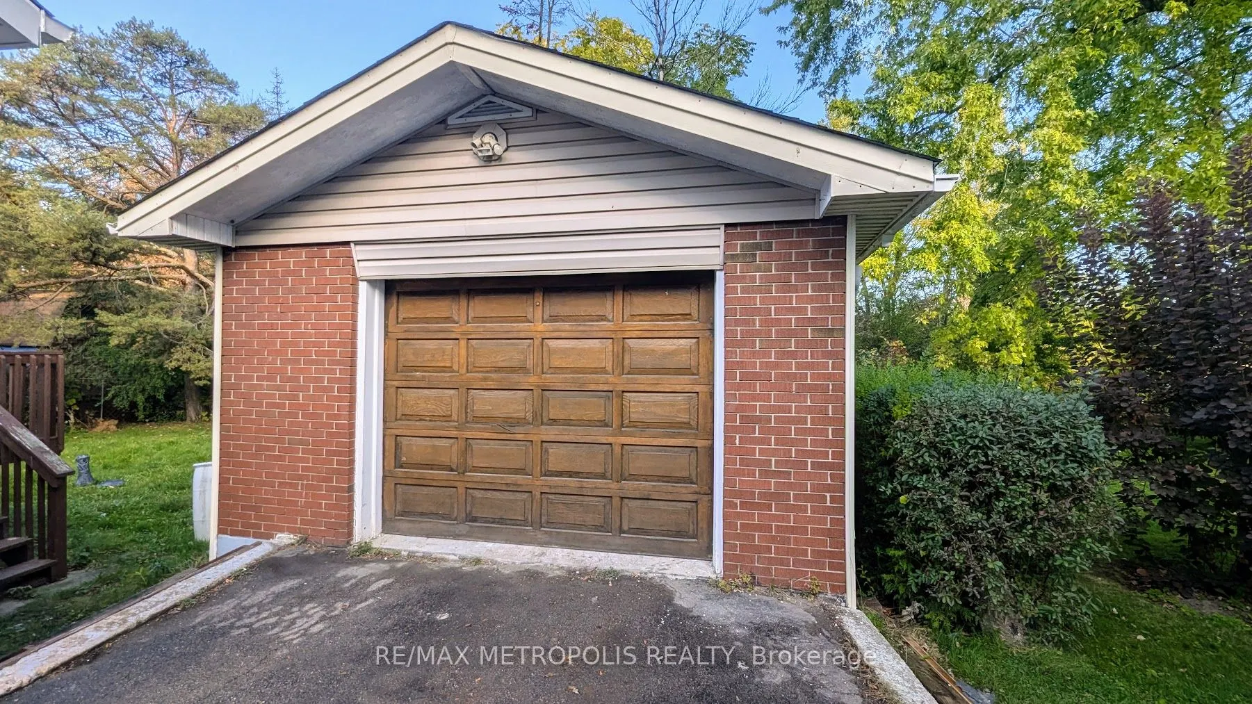 83 Longwood Drive