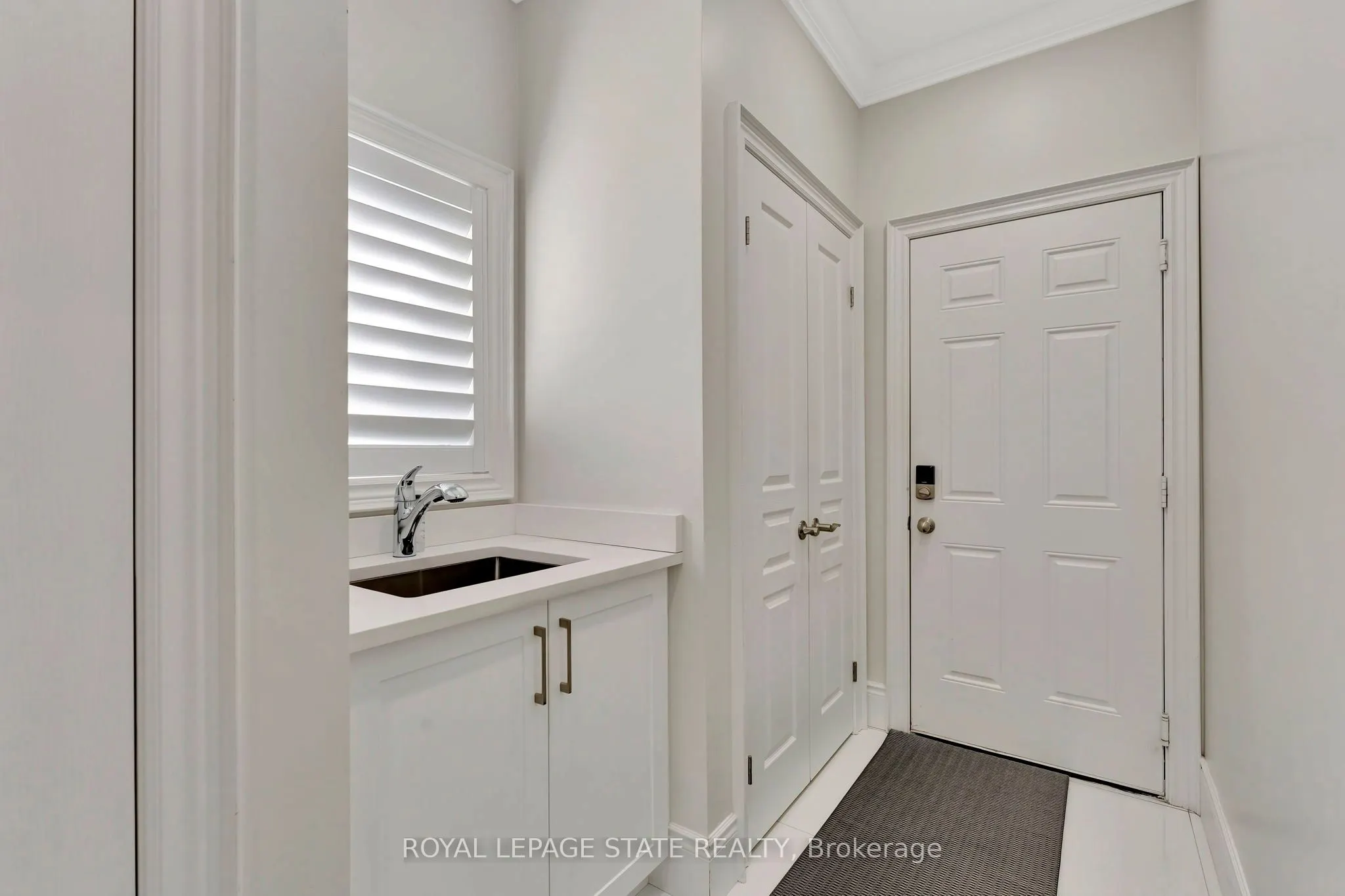 7 Bernini Court