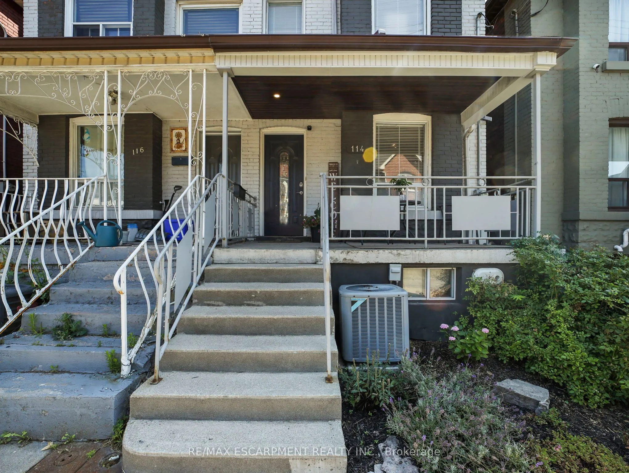 114 BURTON Street
