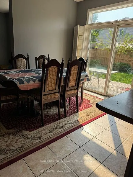 28 Lemonwood(UPPER) Place