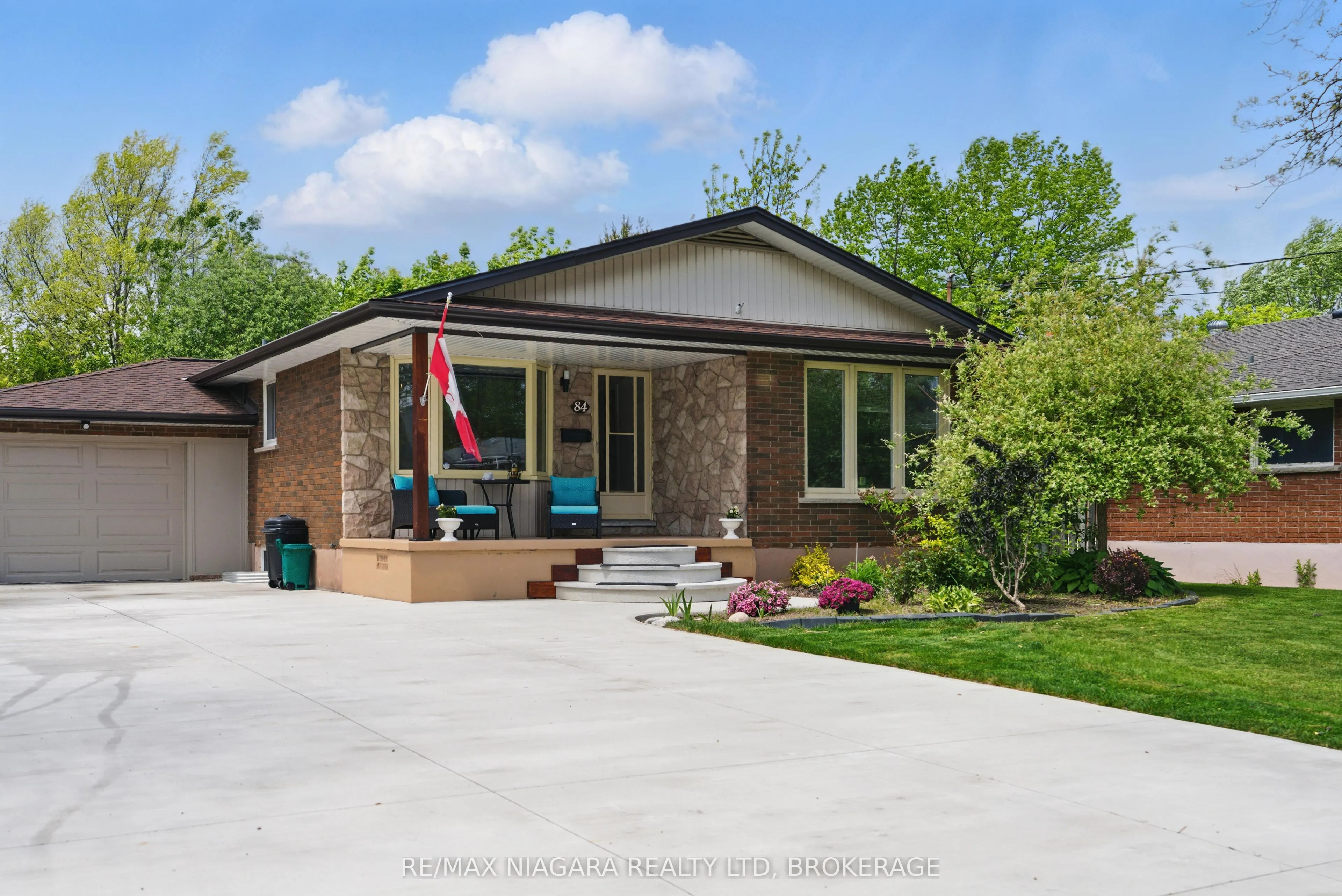 84 REGENT Drive