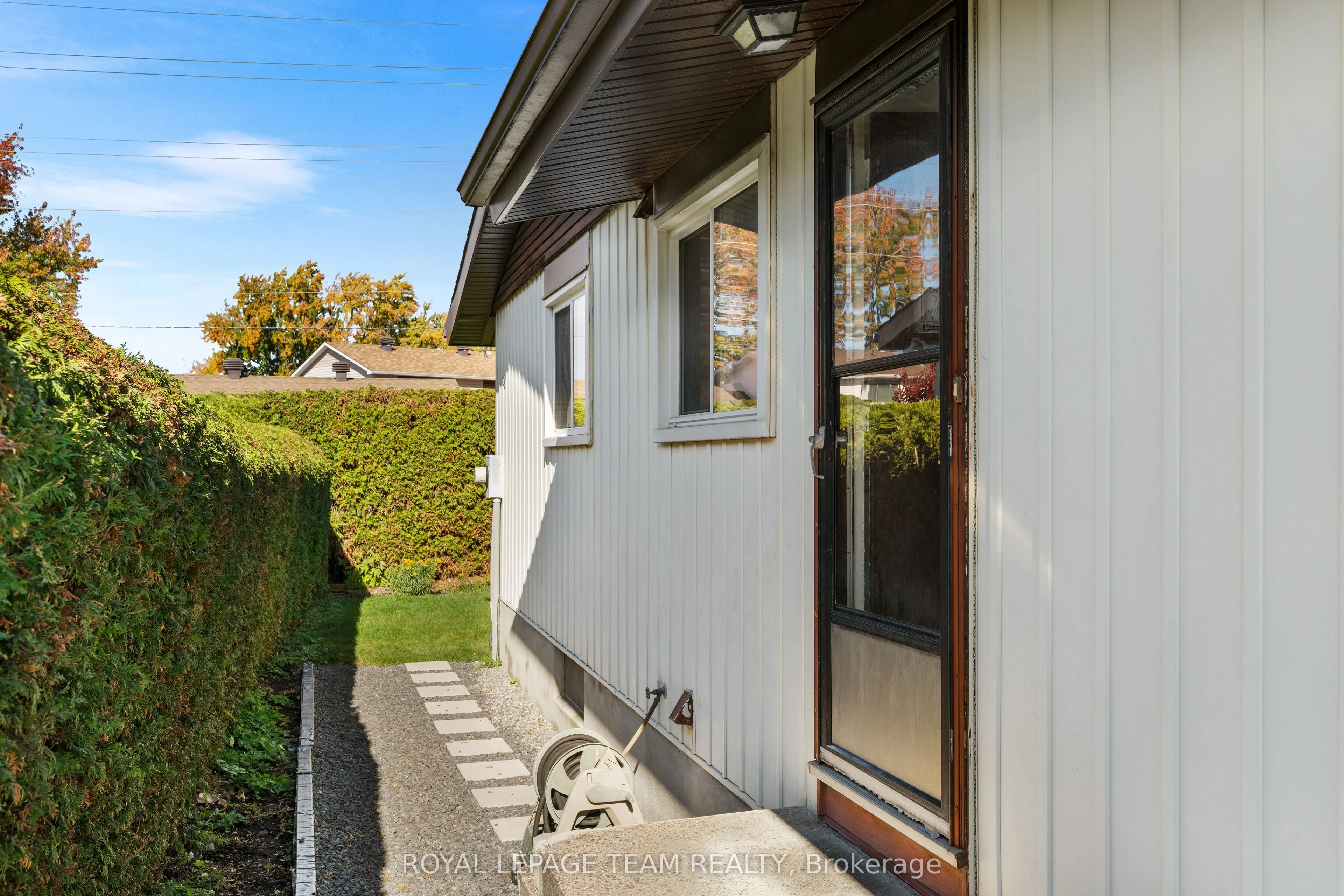 47 KIDGROVE Gardens
