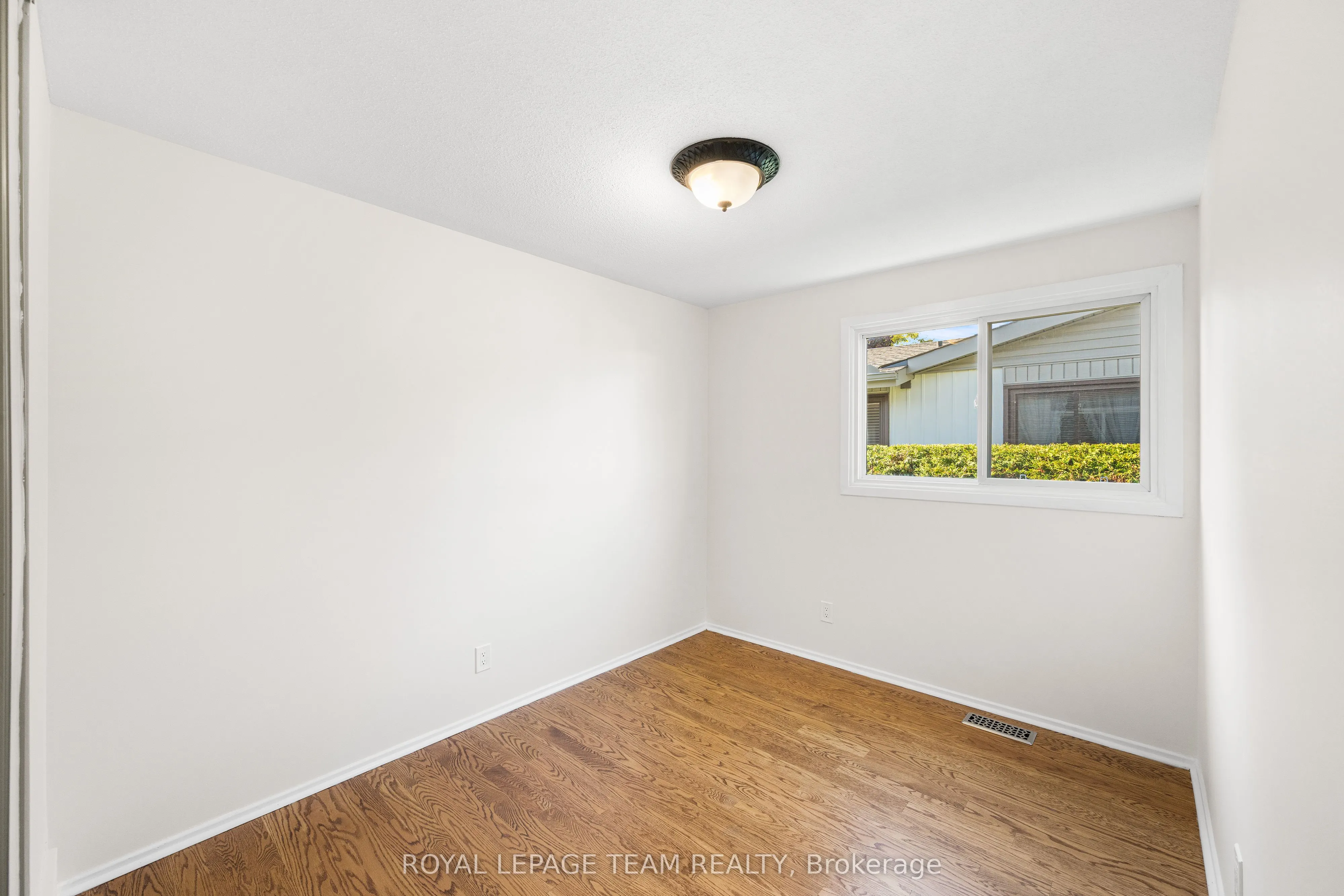 47 KIDGROVE Gardens