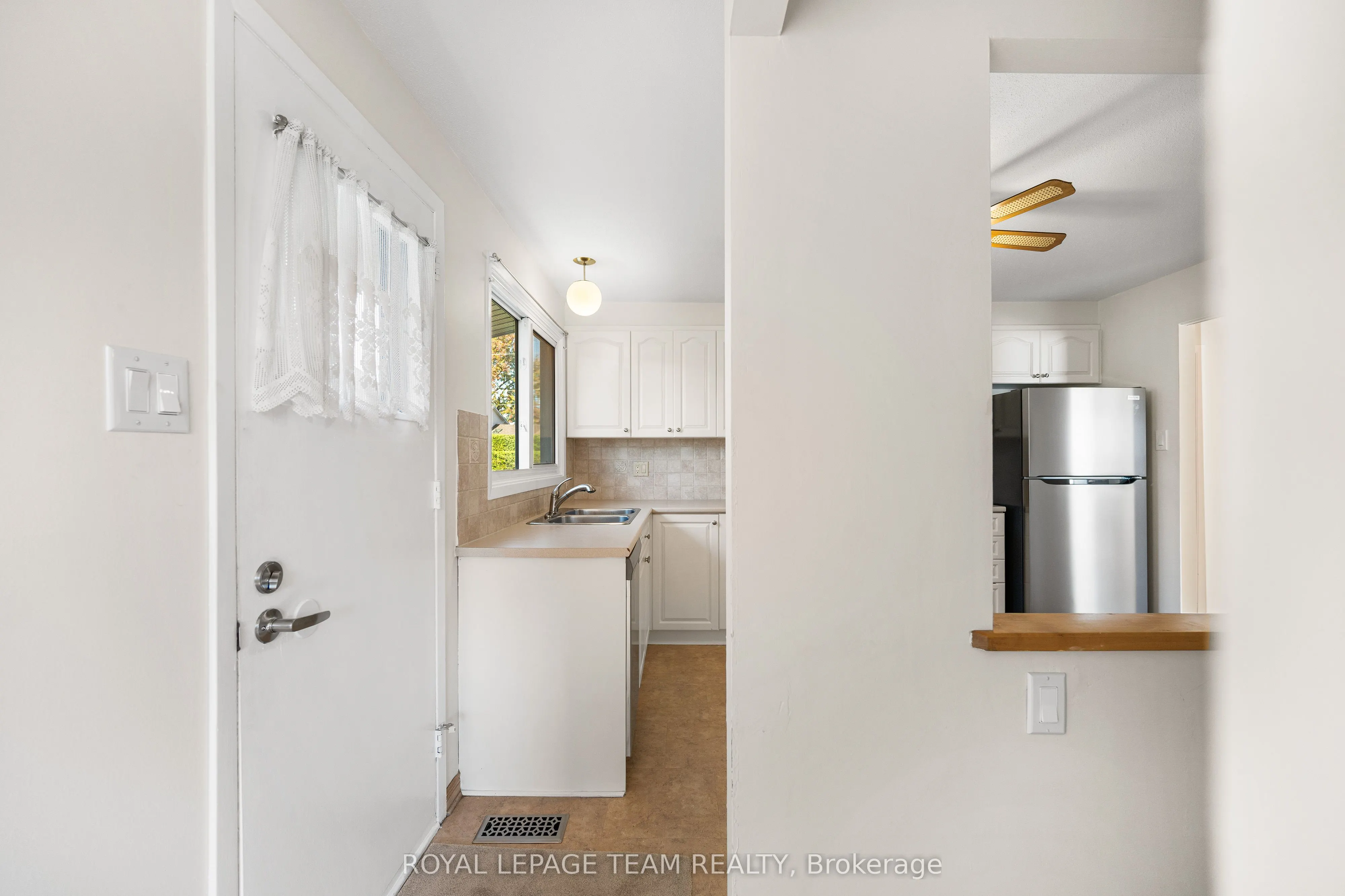 47 KIDGROVE Gardens