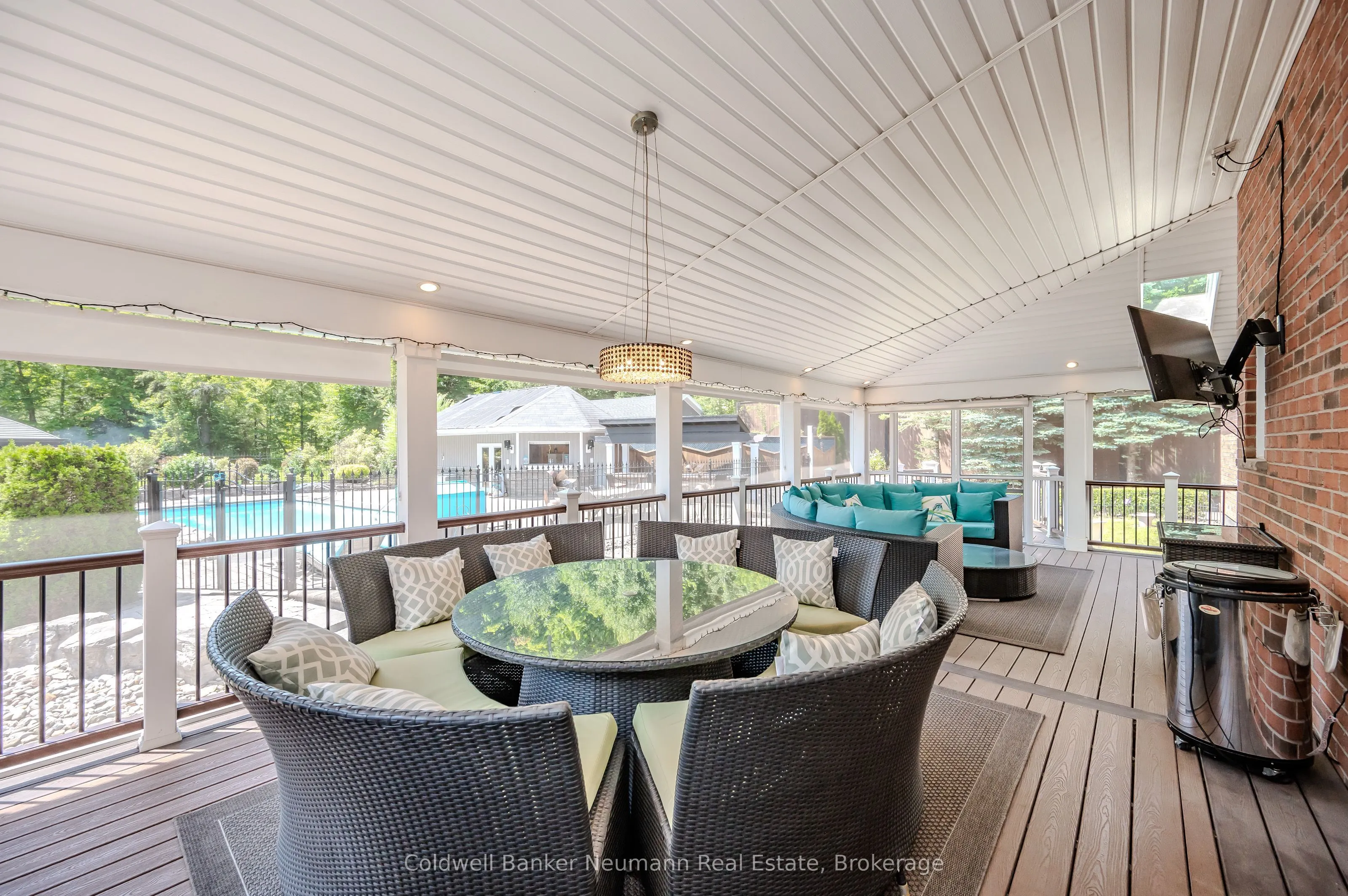 32 Forest Ridge Road