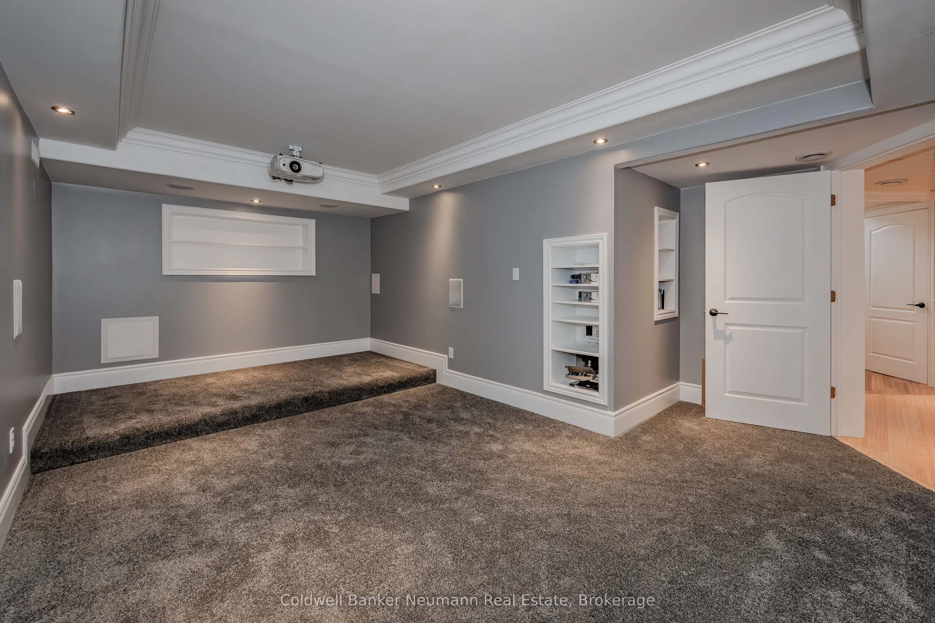 32 Forest Ridge Road