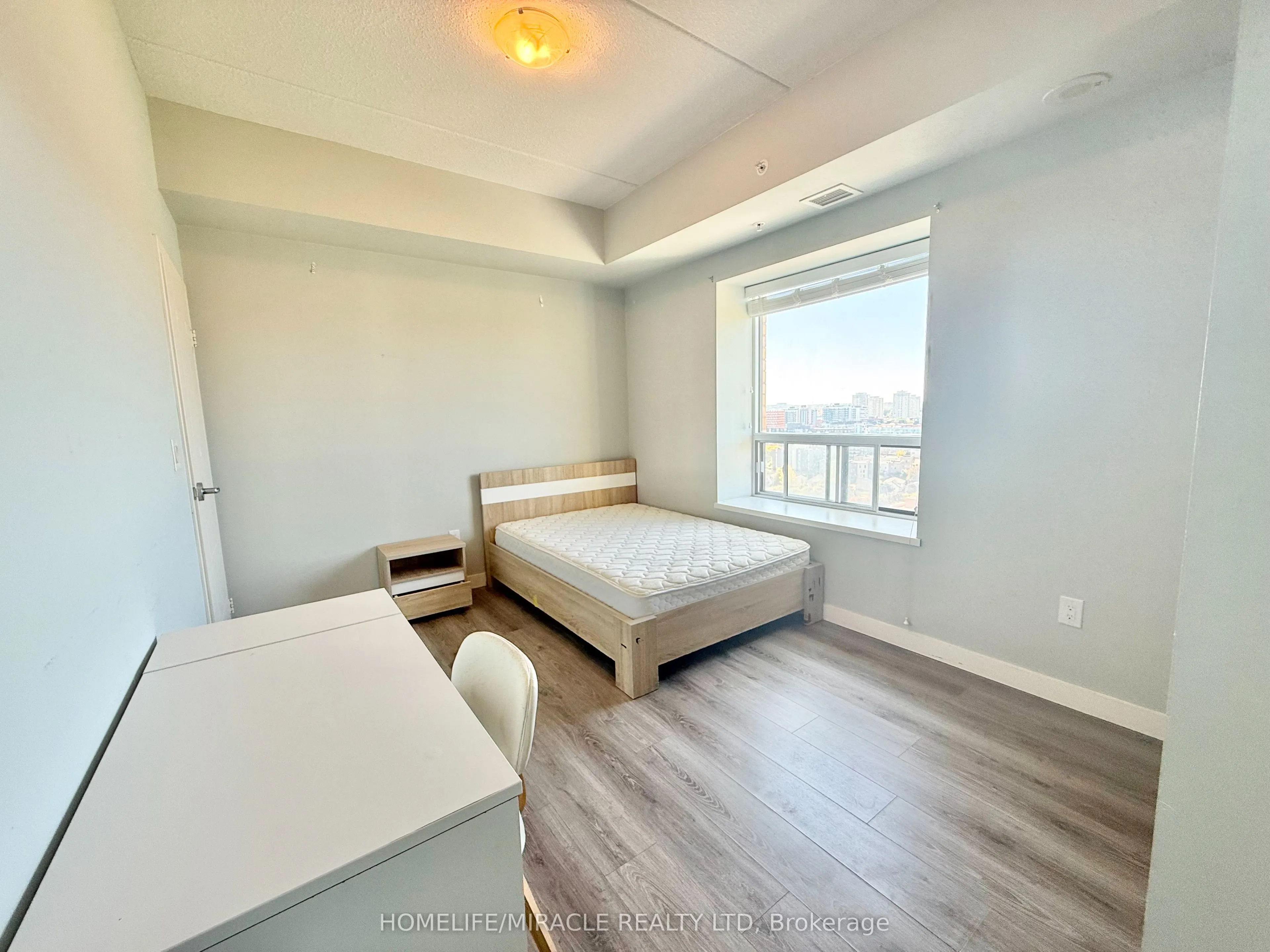 318 SPRUCE Street, #1907