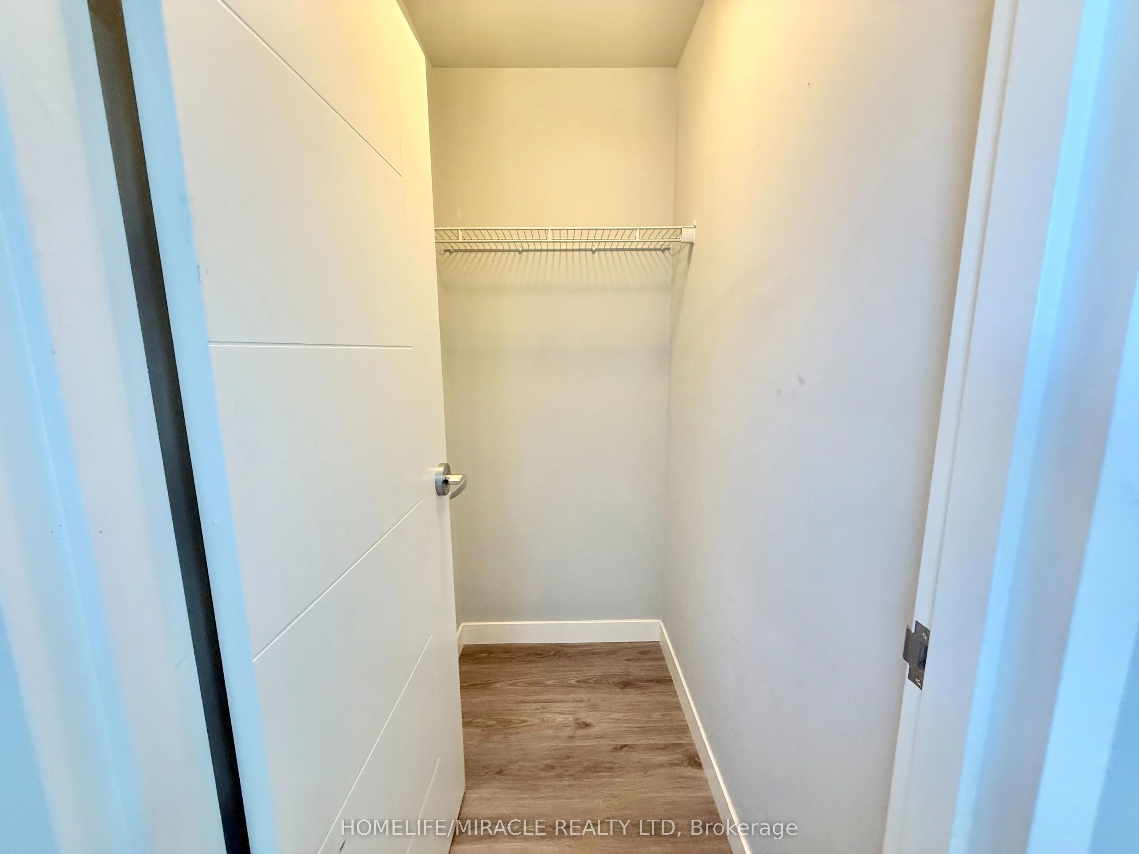 318 SPRUCE Street, #1907
