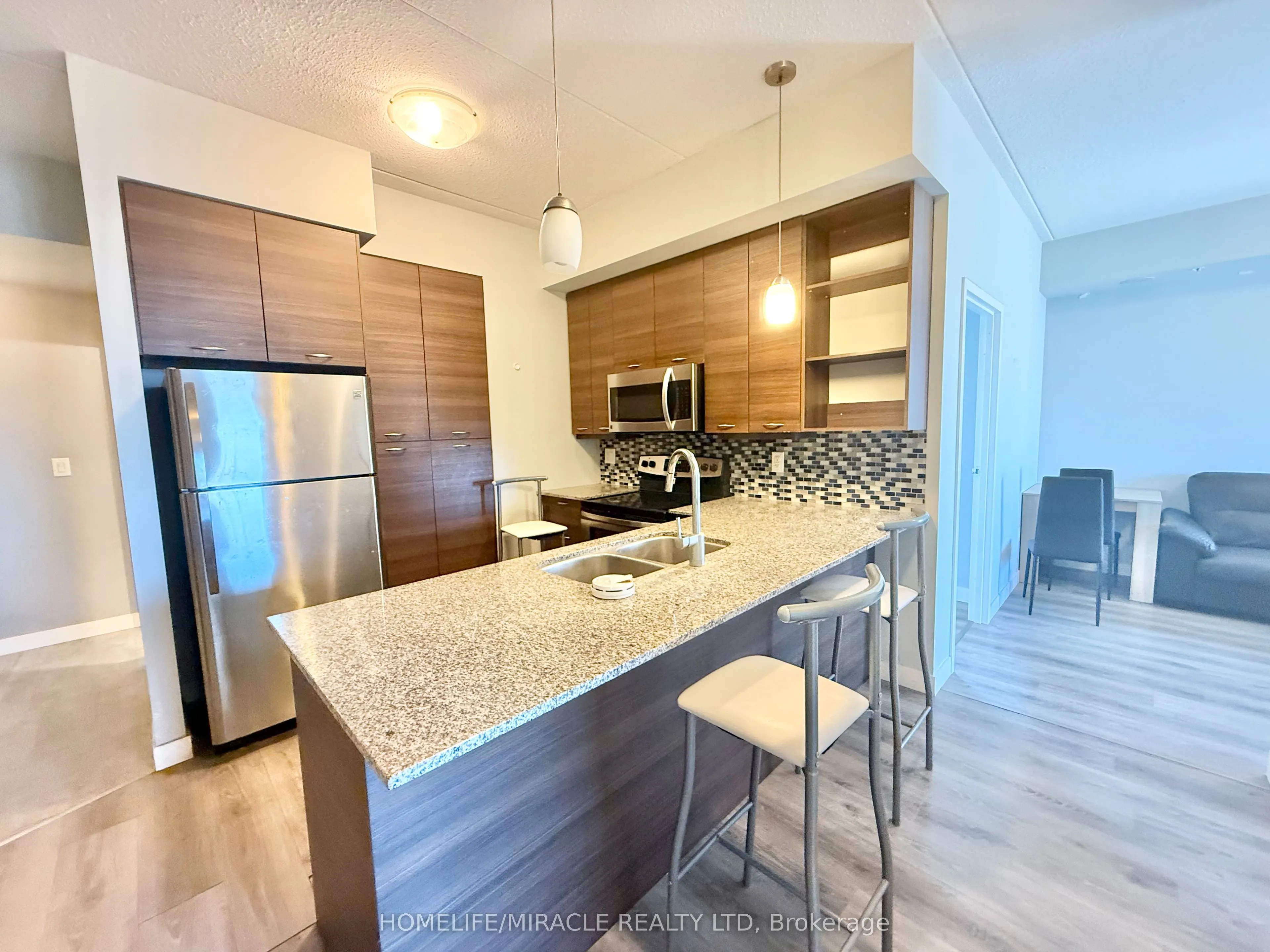 318 SPRUCE Street, #1907