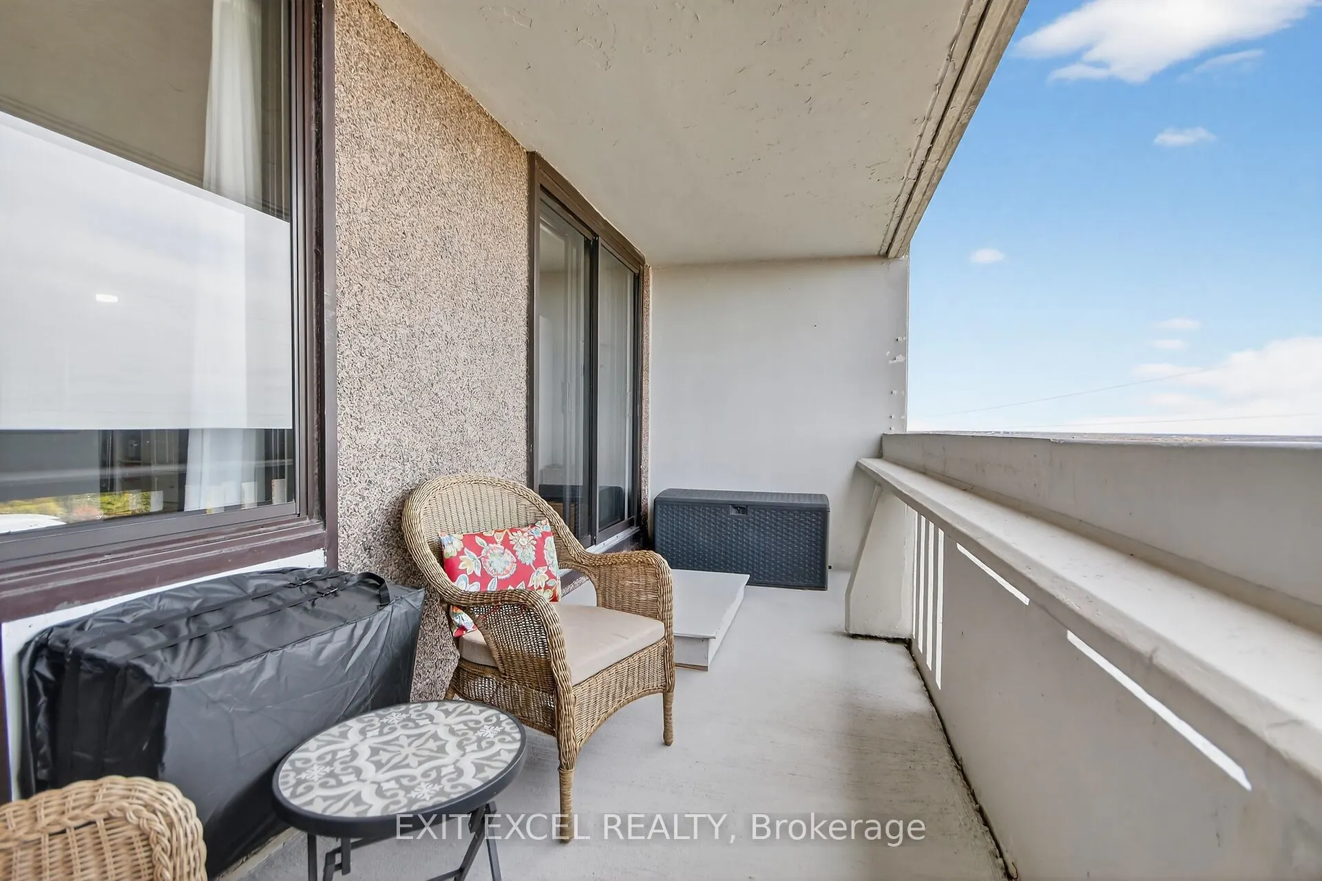 415 Greenview Avenue, #1503