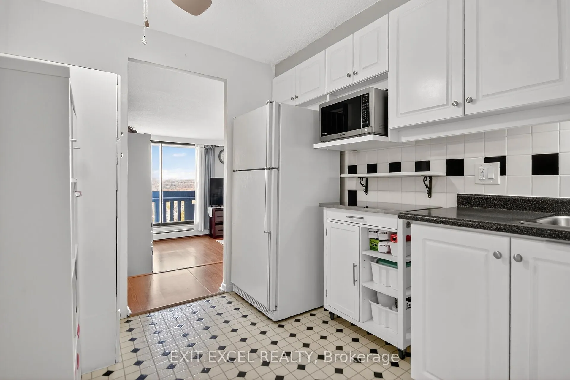 415 Greenview Avenue, #1503