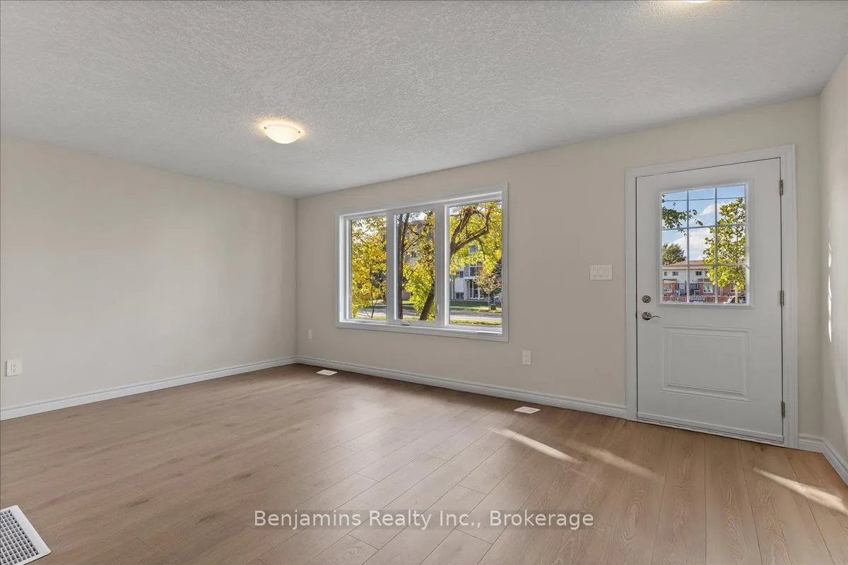 111 2 Avenue