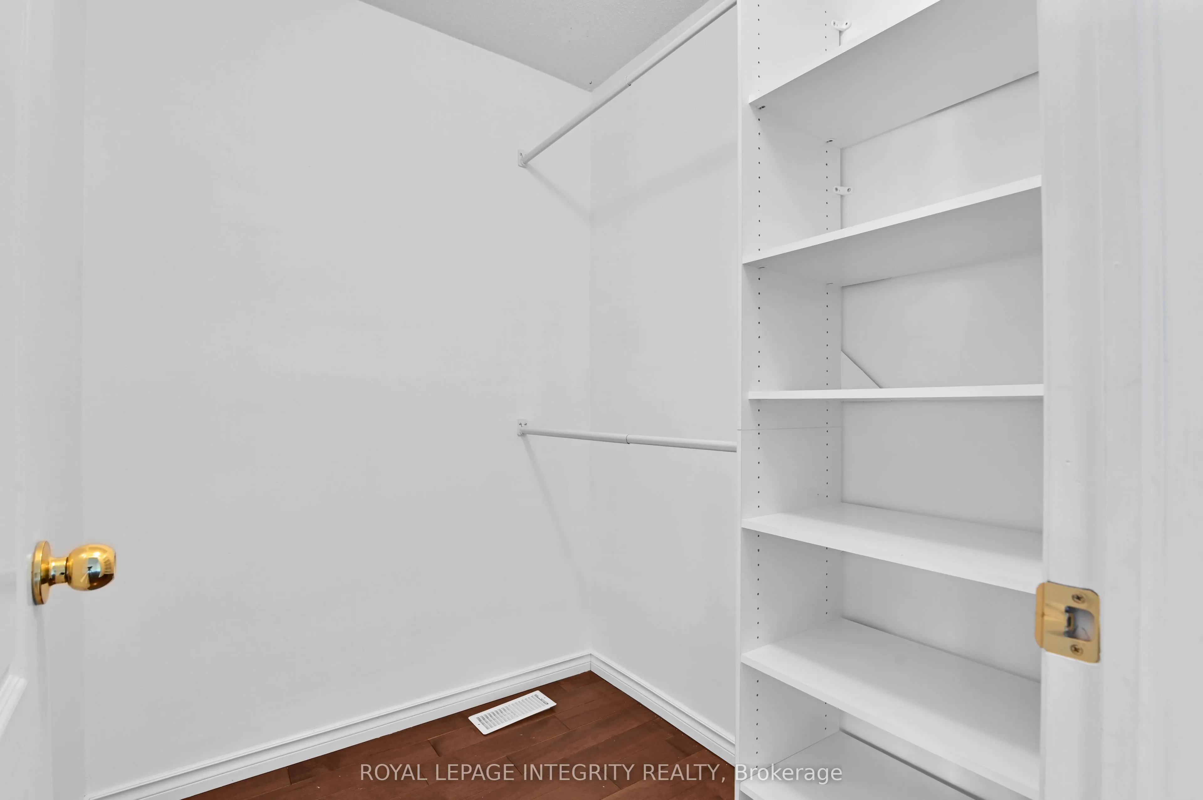 137 Tall Oak Private