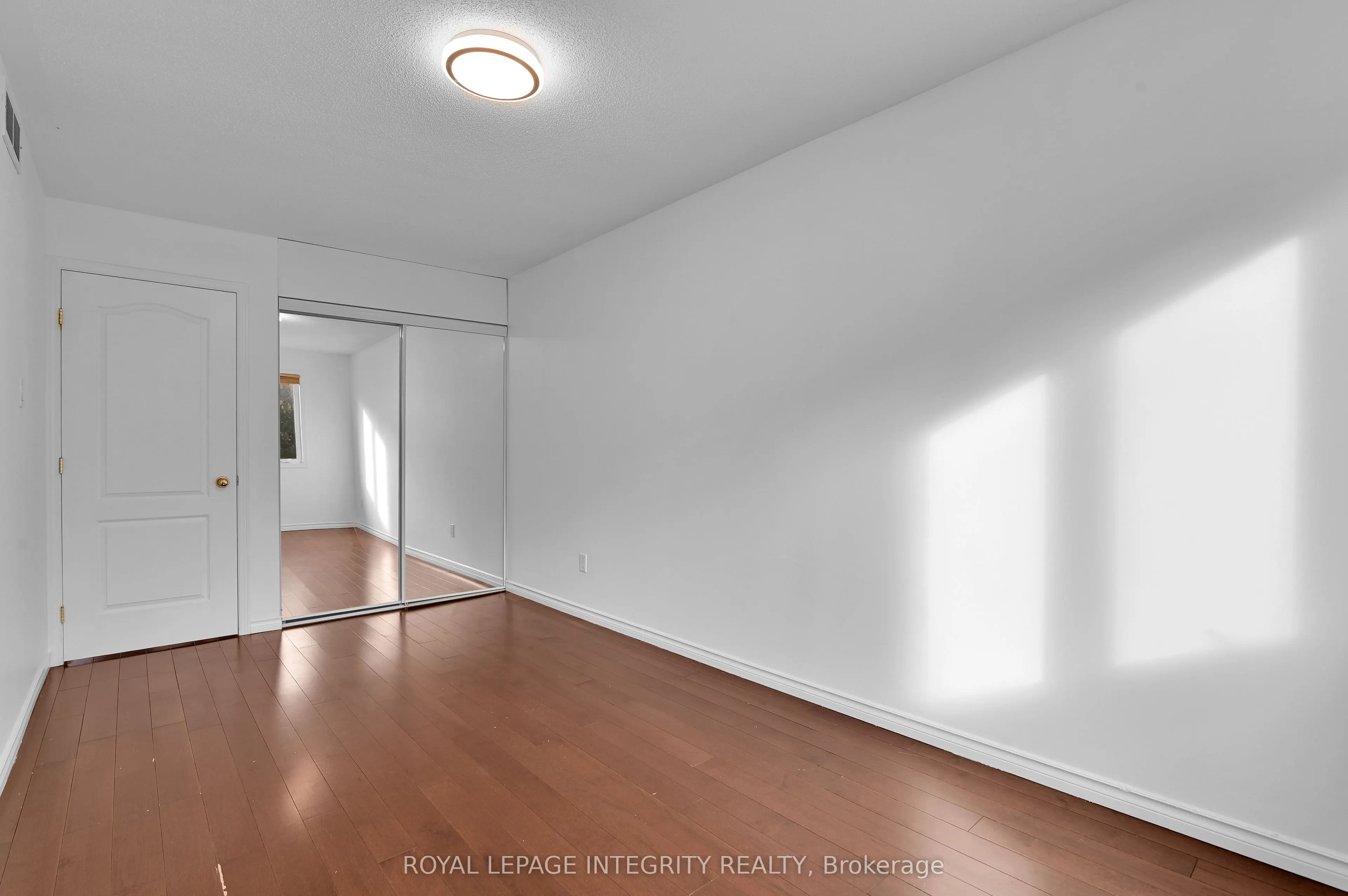137 Tall Oak Private