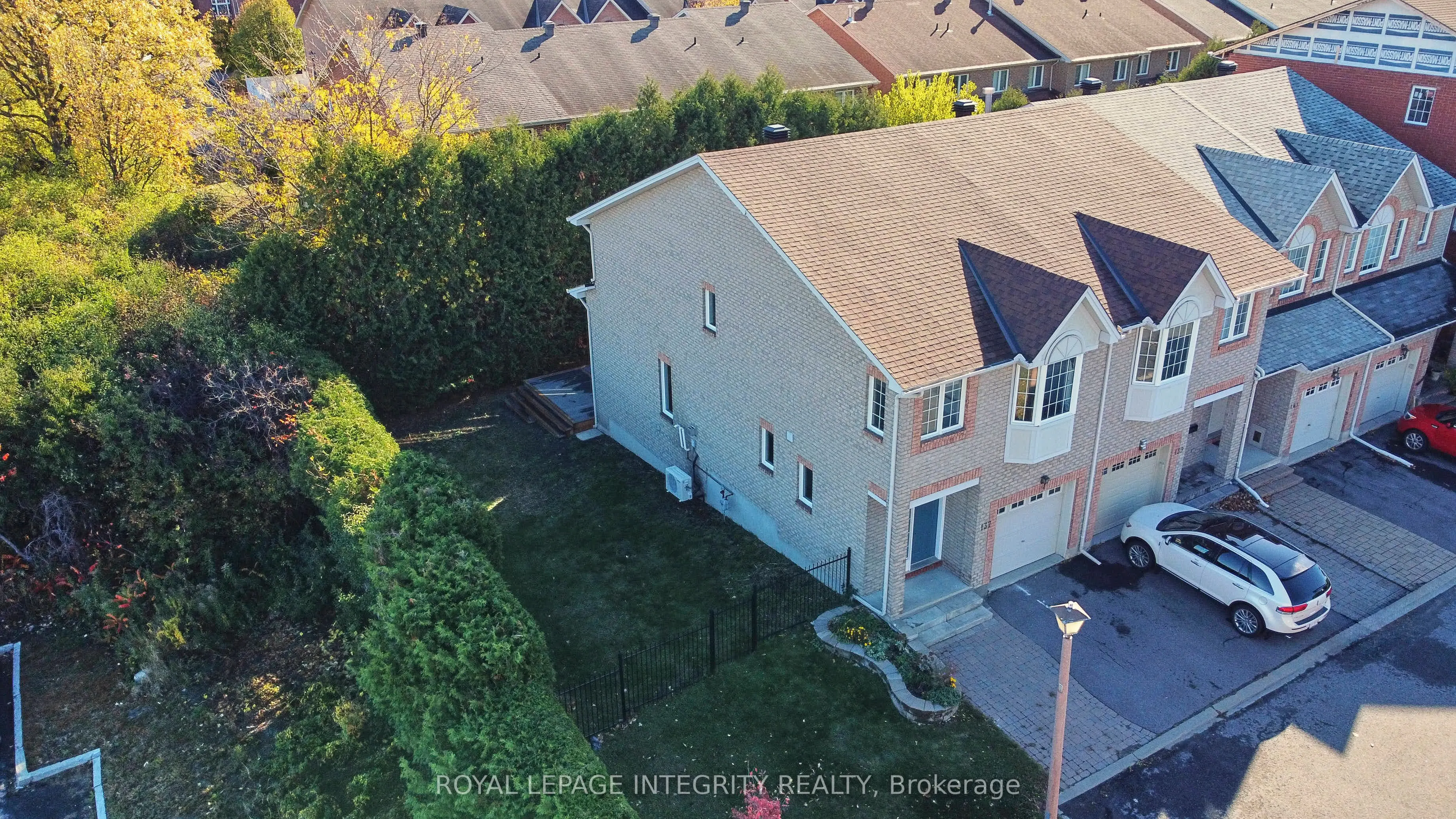 137 Tall Oak Private