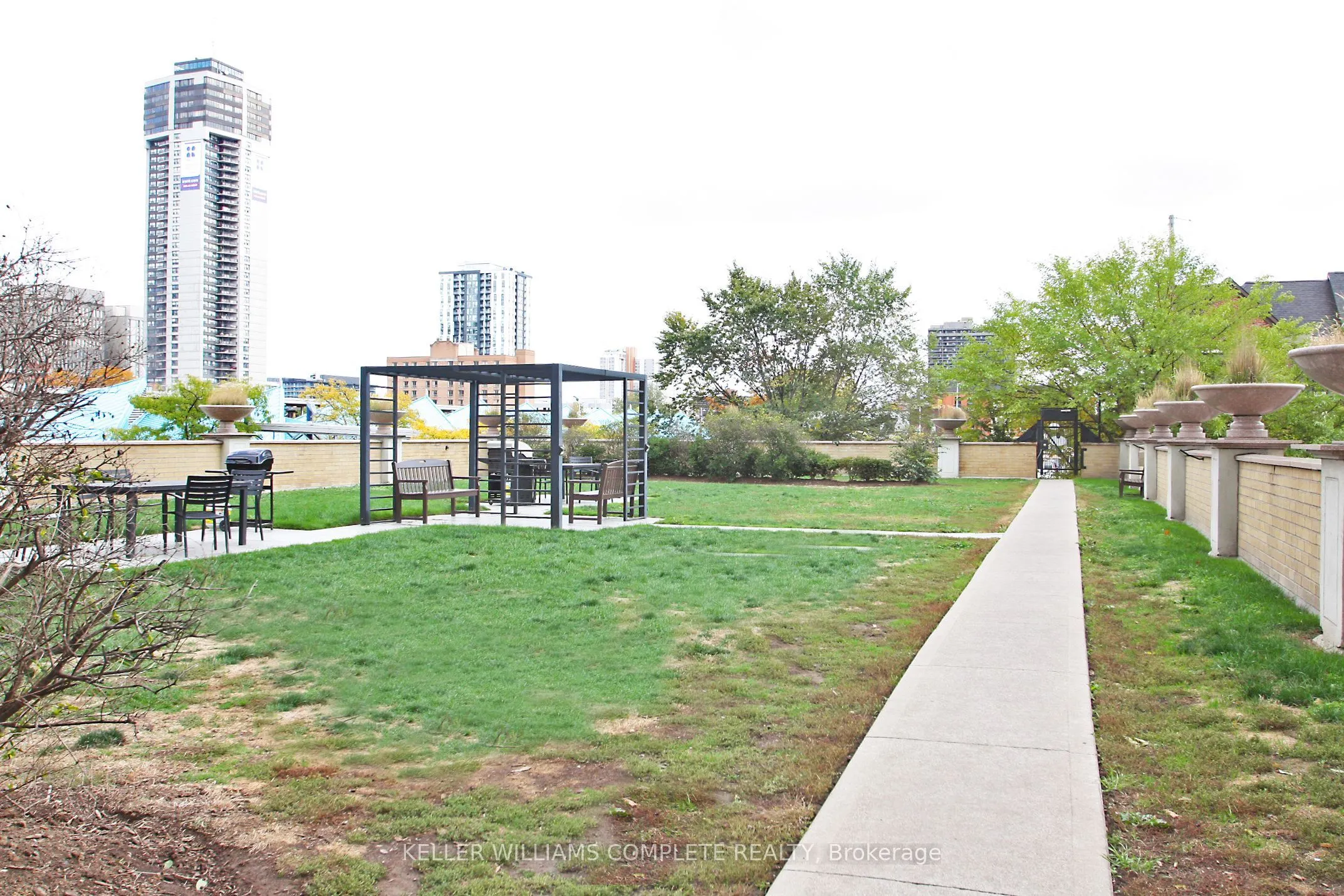 135 James Street, #309