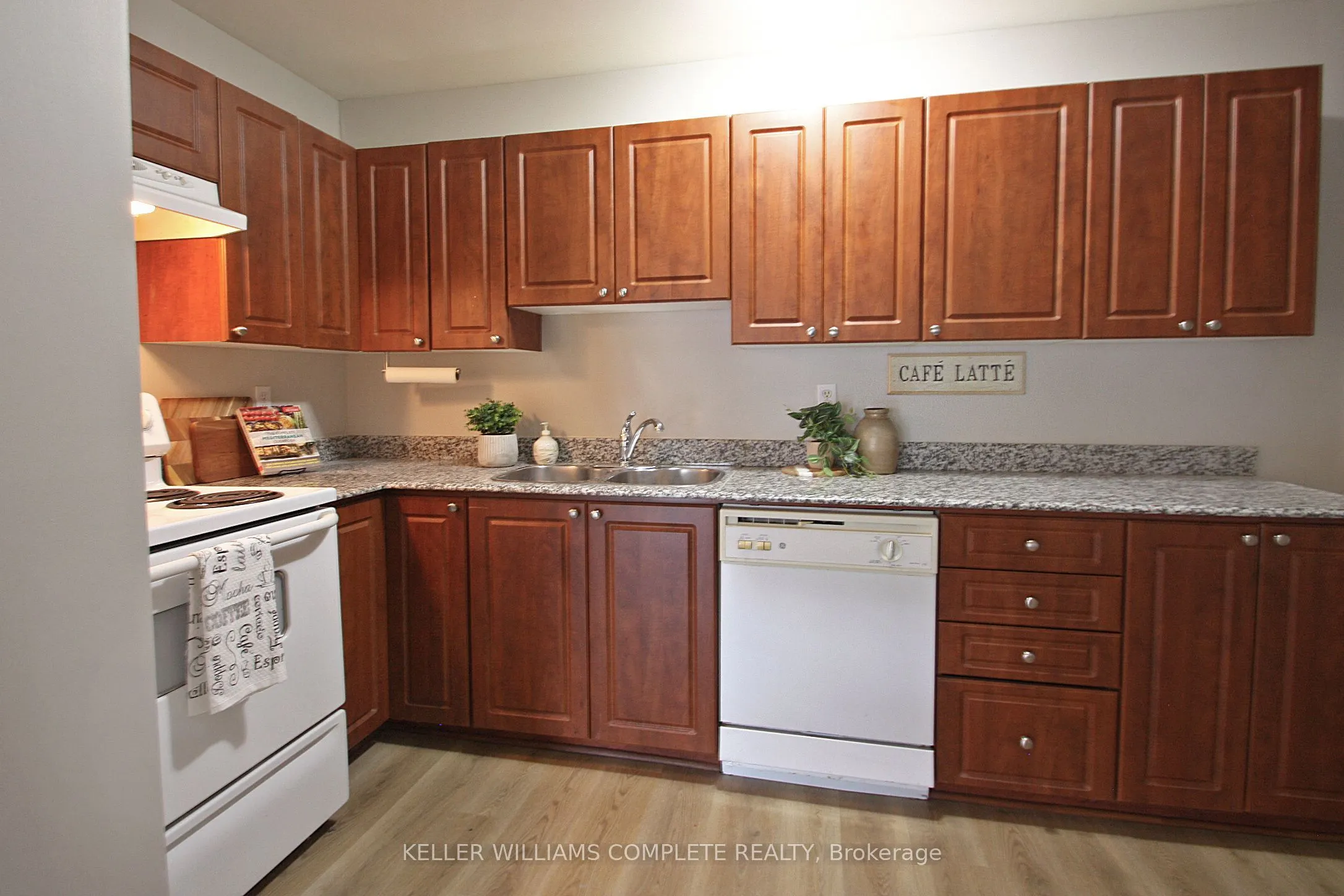 135 James Street, #309