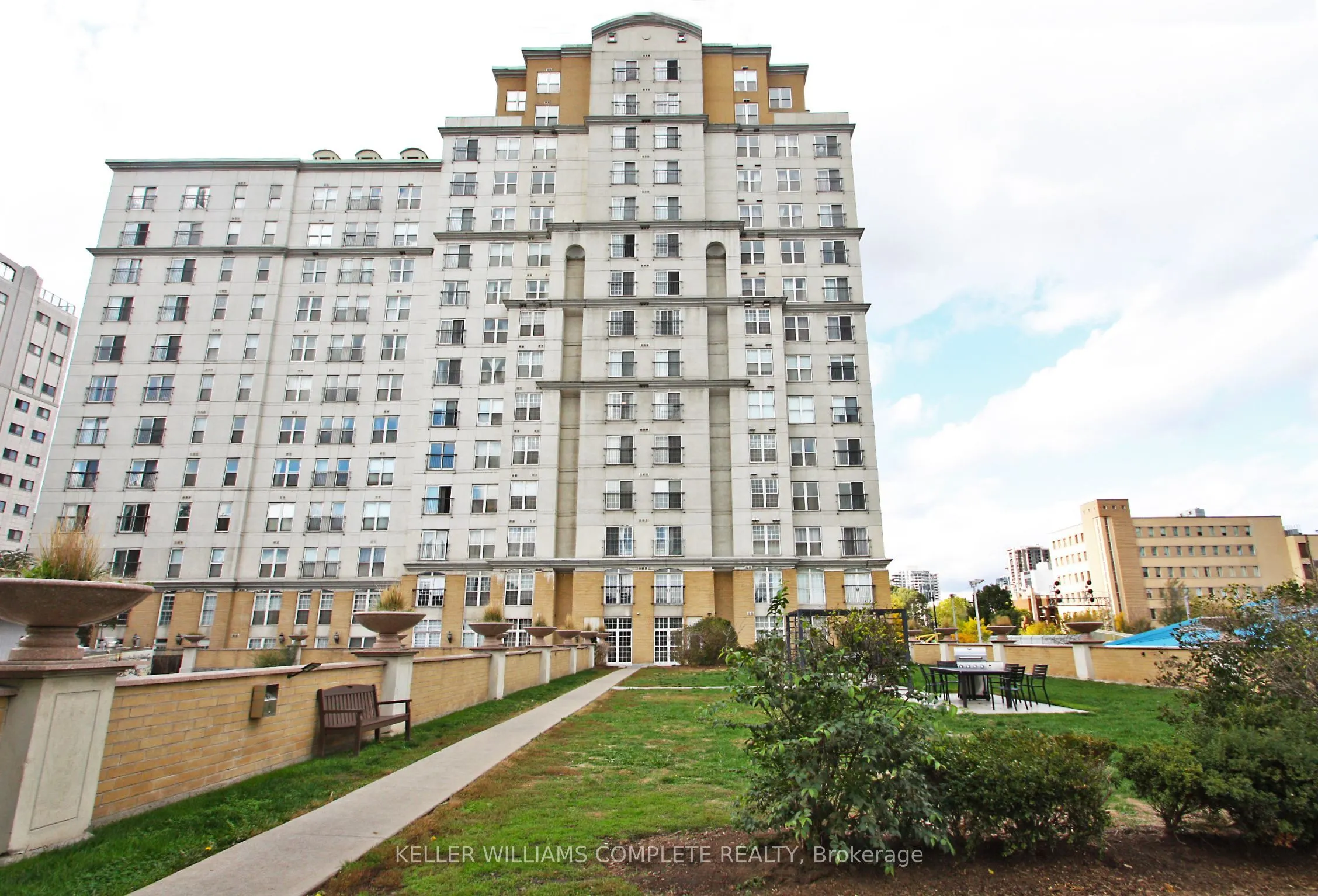 135 James Street, #309
