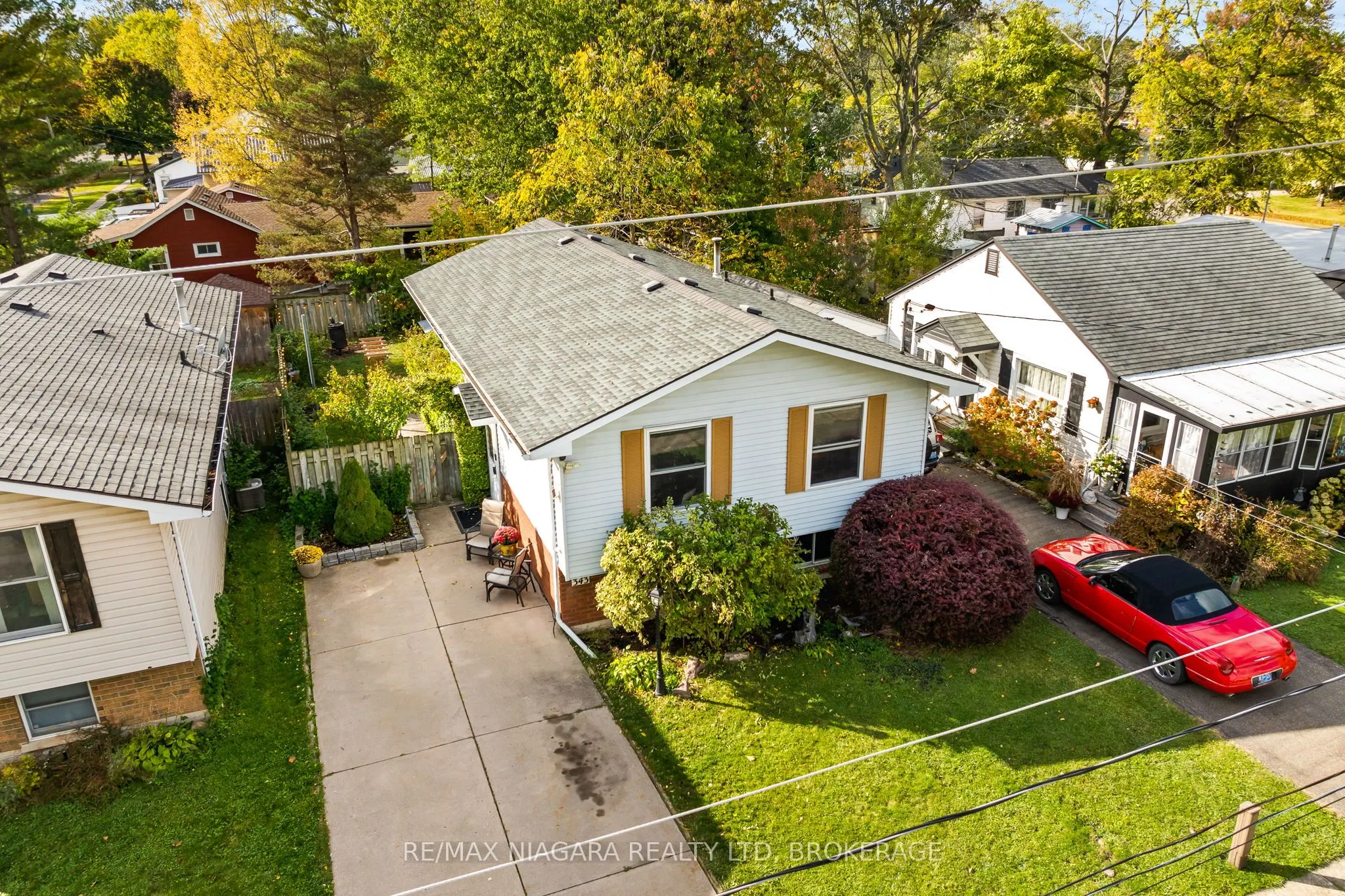 343 Helen Street