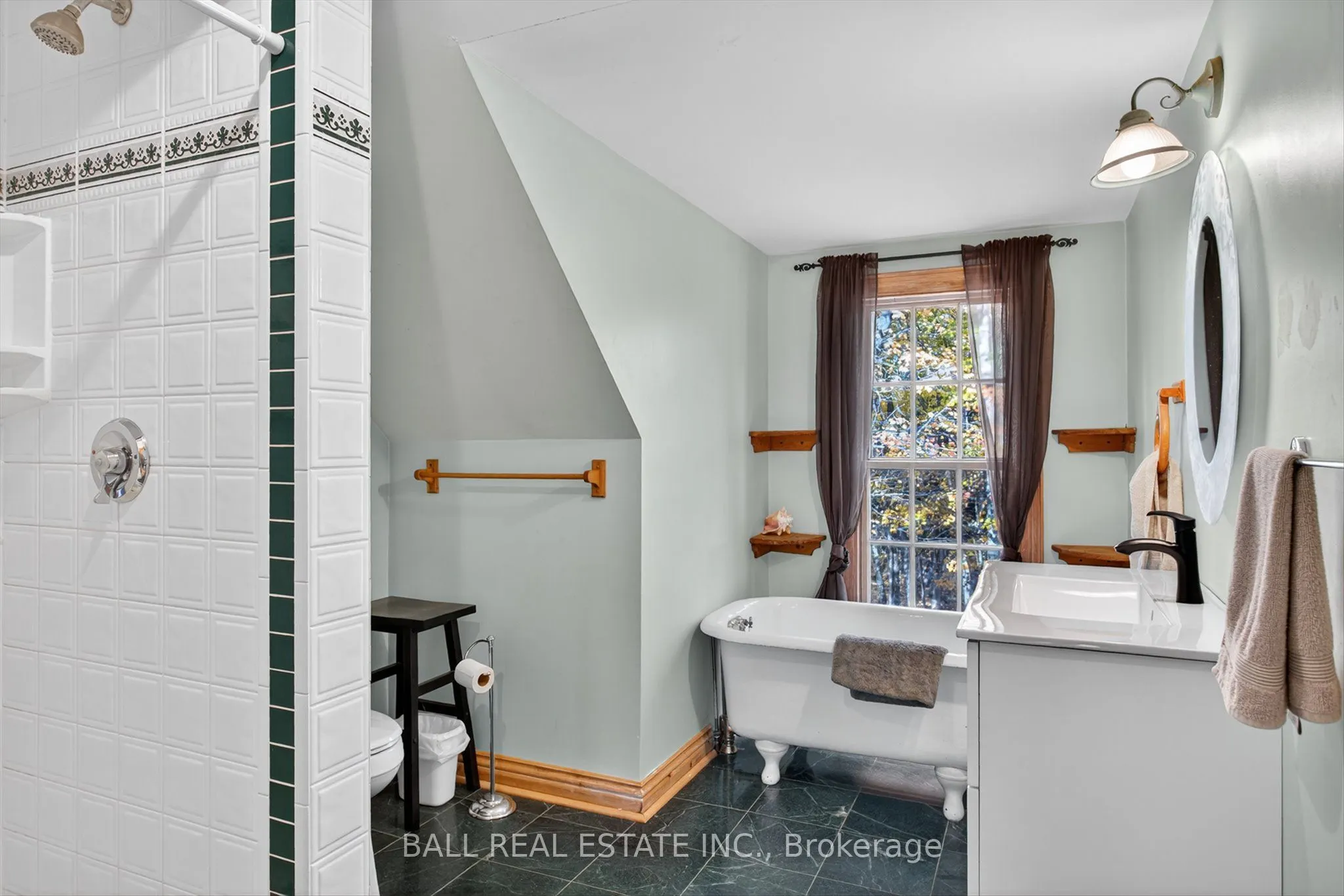 1376 Brock Road W