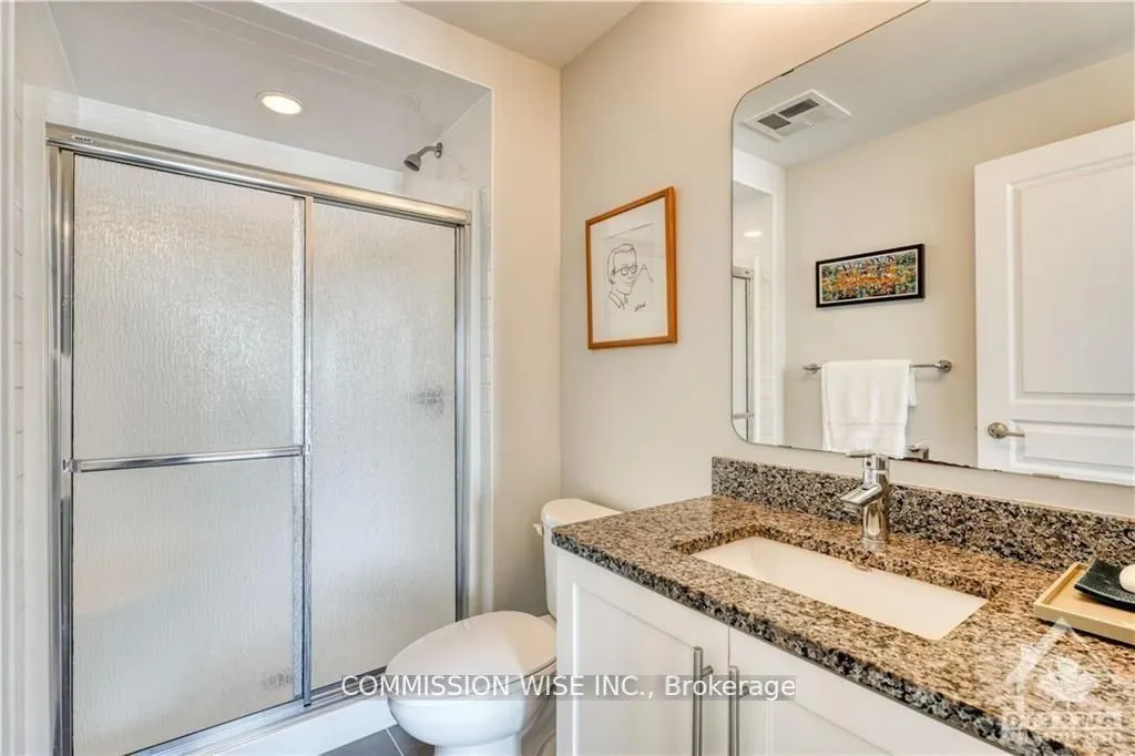 238 Besserer Street, #915