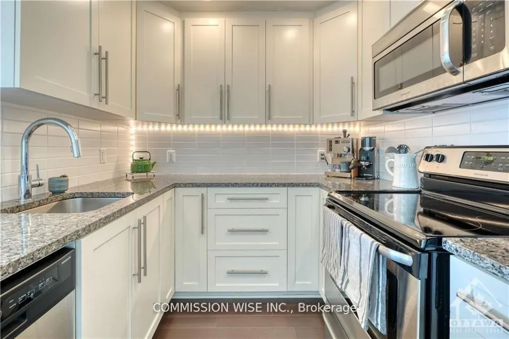 238 Besserer Street, #915
