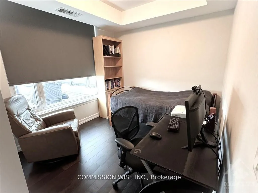 238 Besserer Street, #915