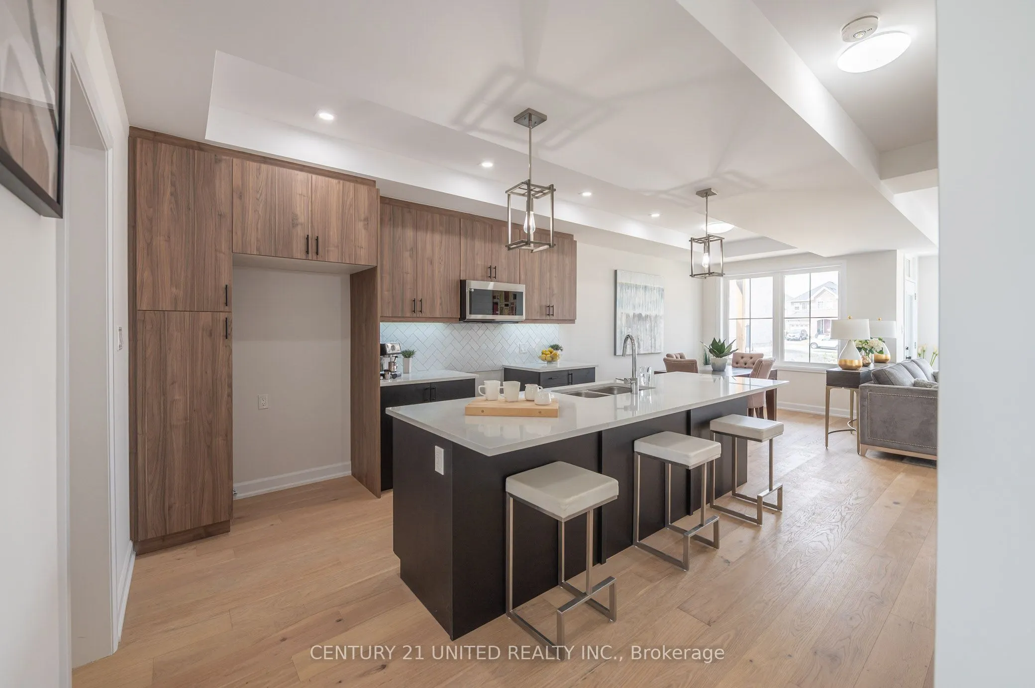 303 Mullighan Gardens