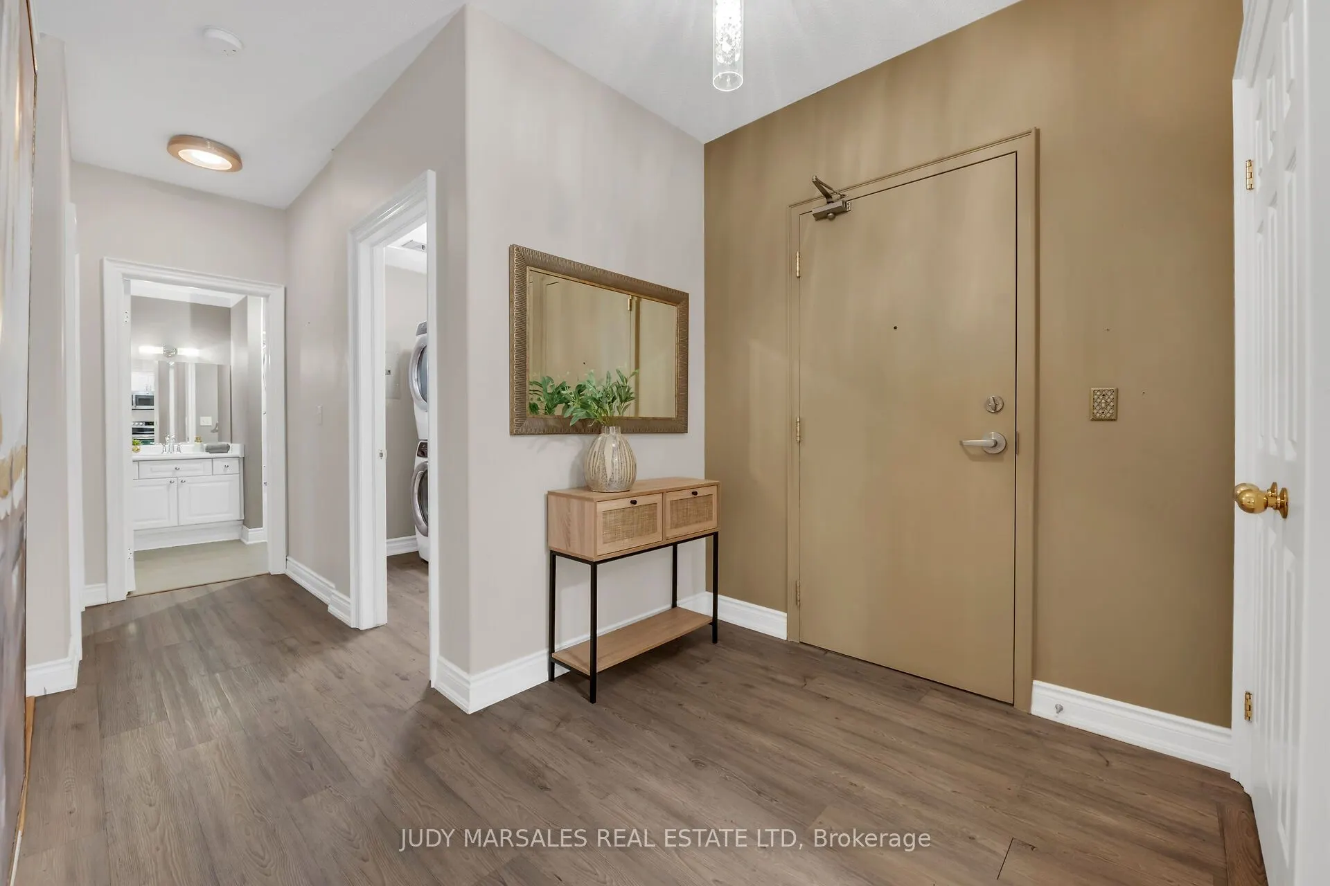 1770 Main Street W, #105