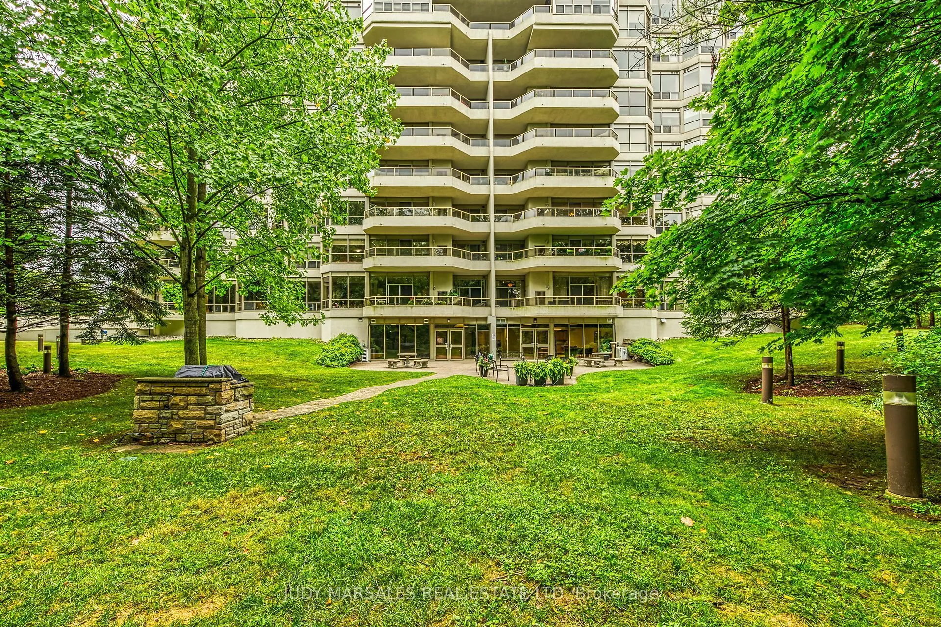 1770 Main Street W, #105