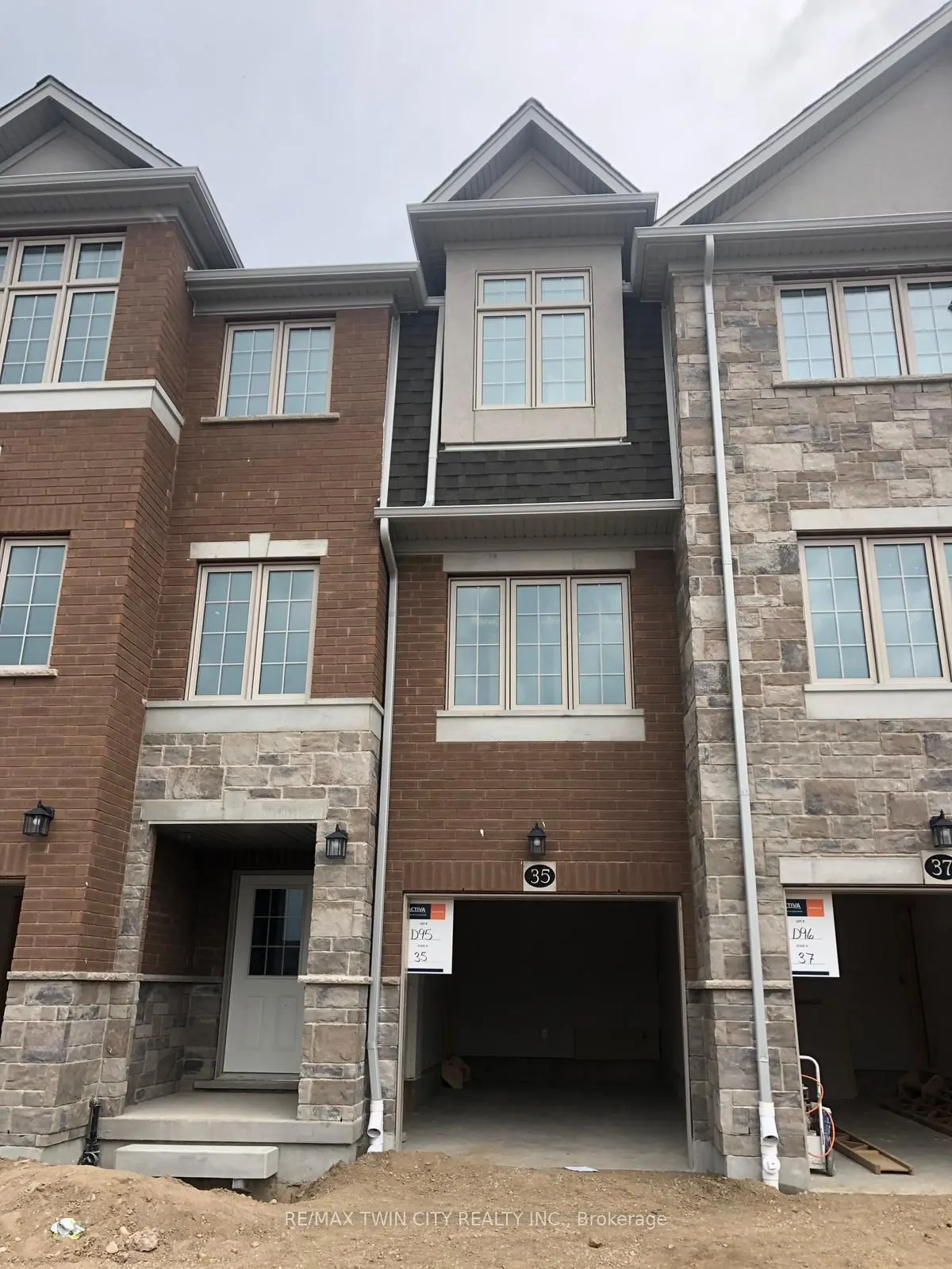 35 Sportsman Hill Street