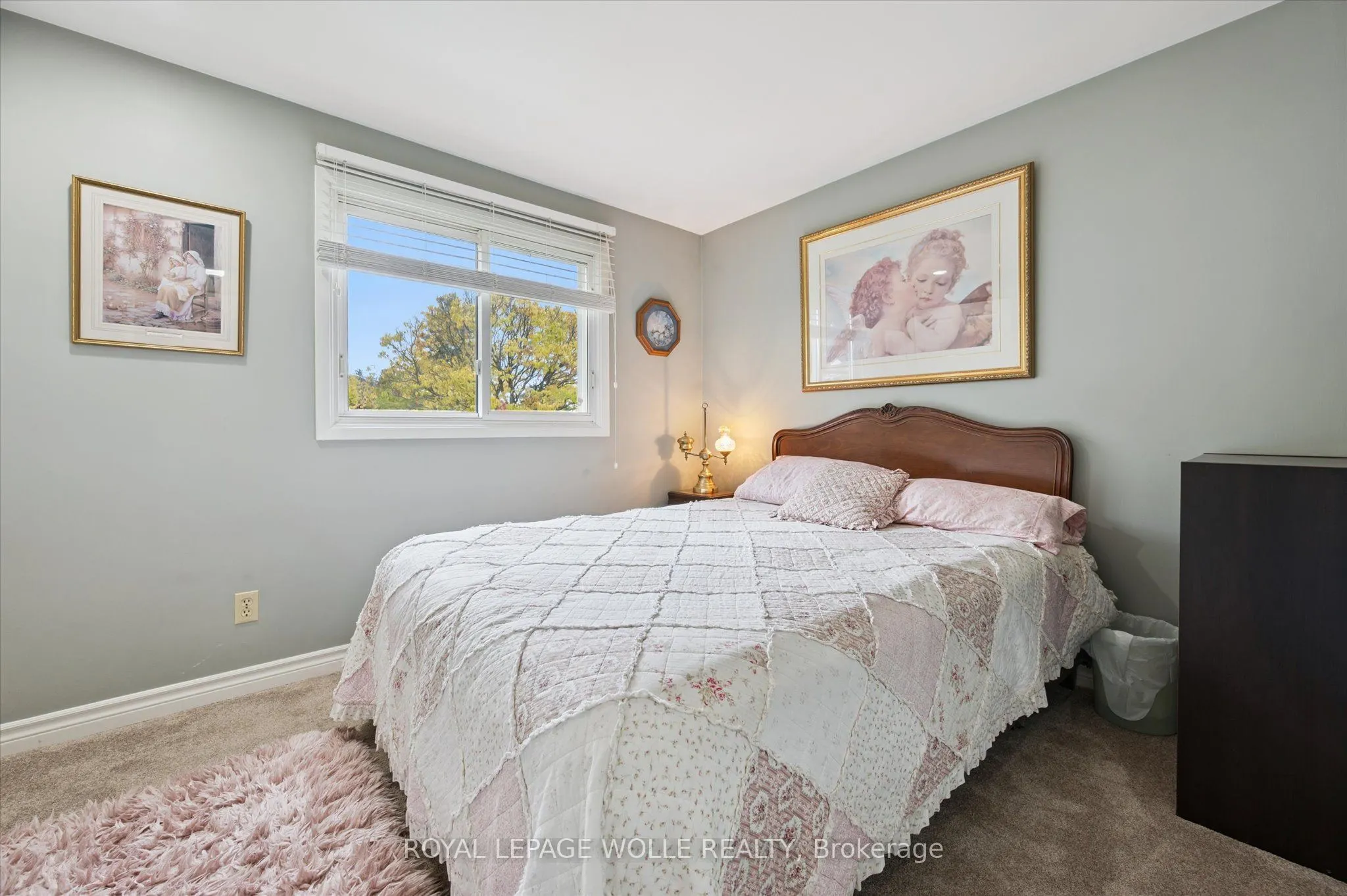 61 Sandsprings Crescent