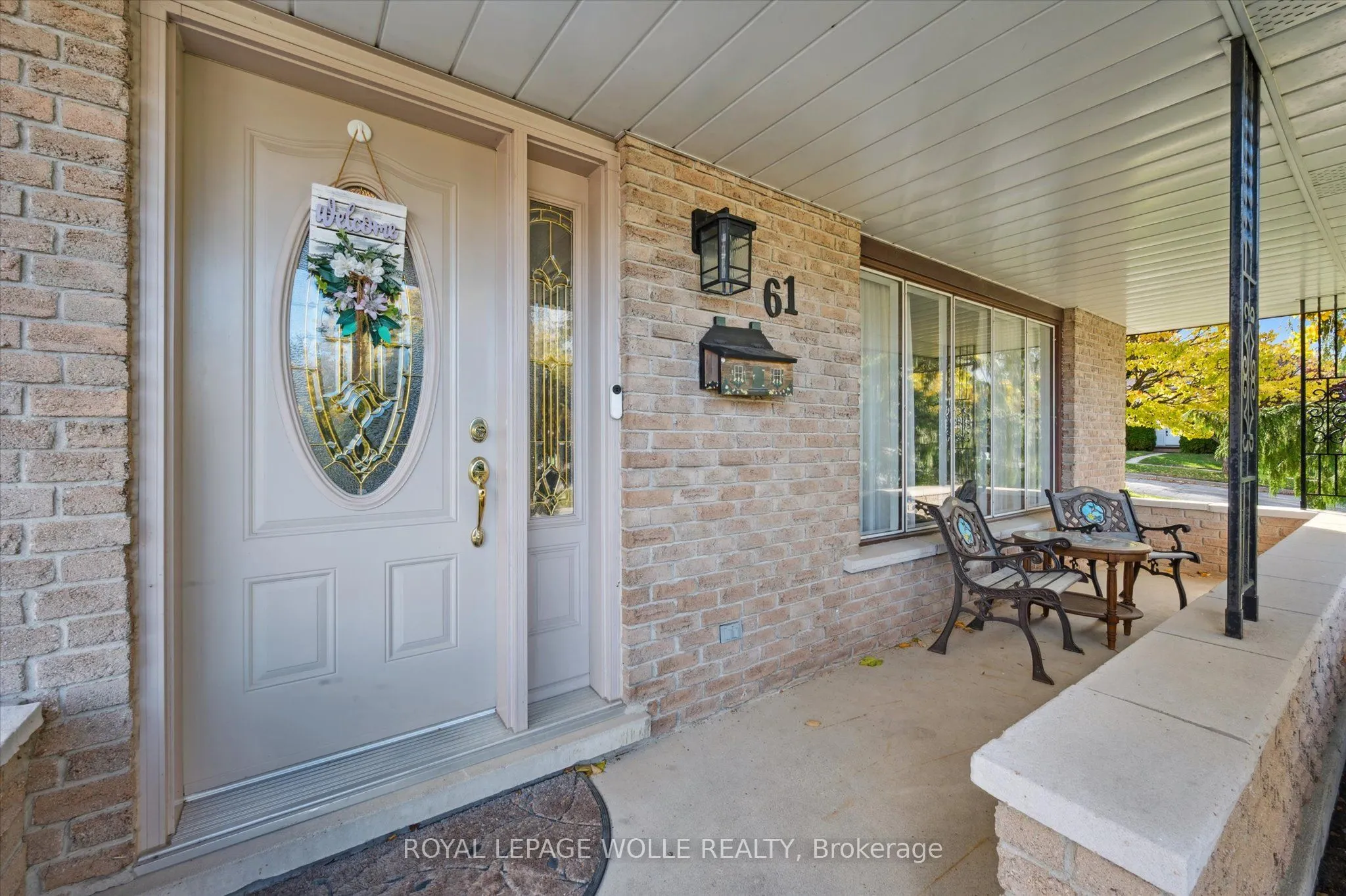 61 Sandsprings Crescent