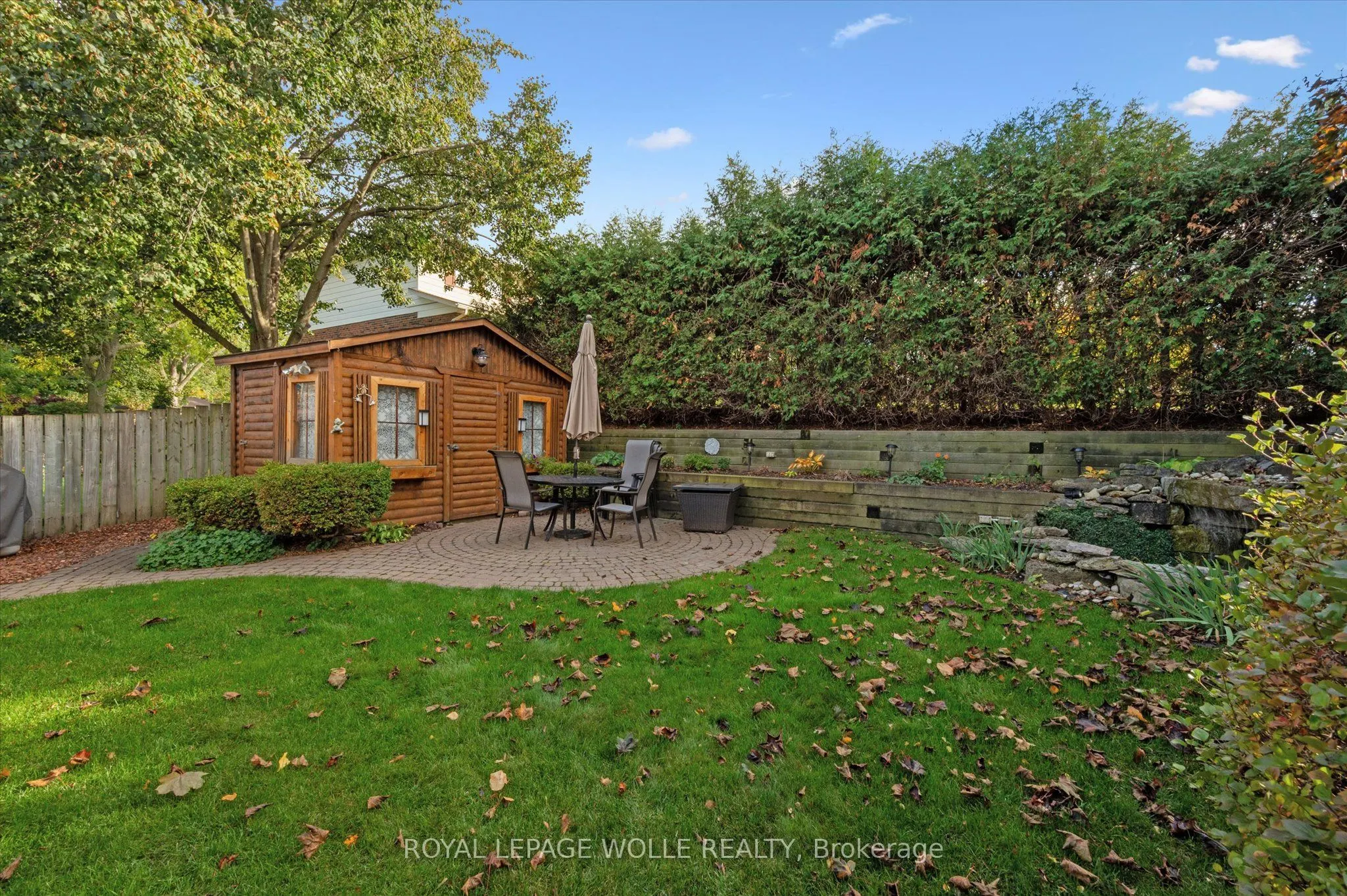 61 Sandsprings Crescent