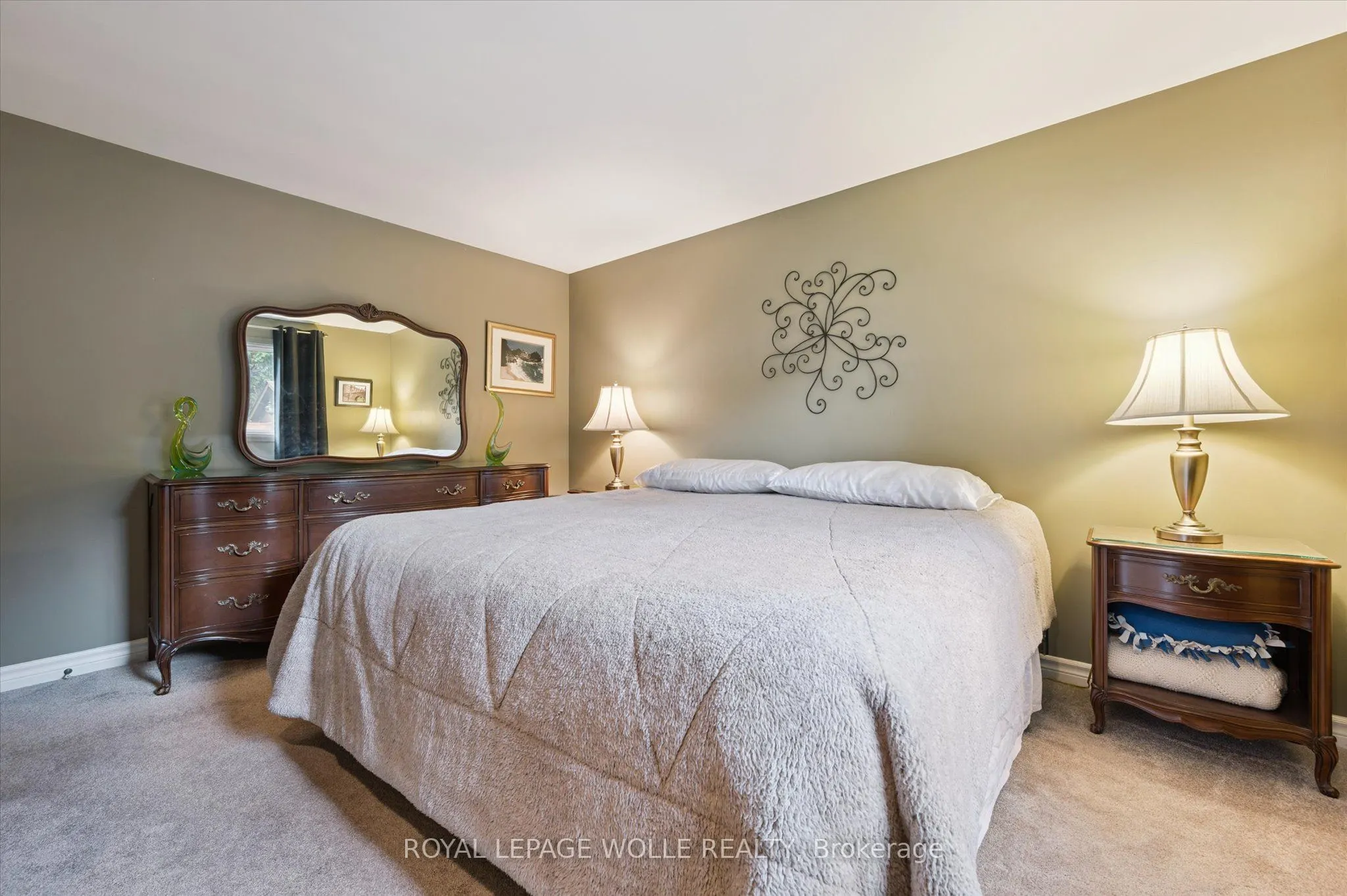 61 Sandsprings Crescent
