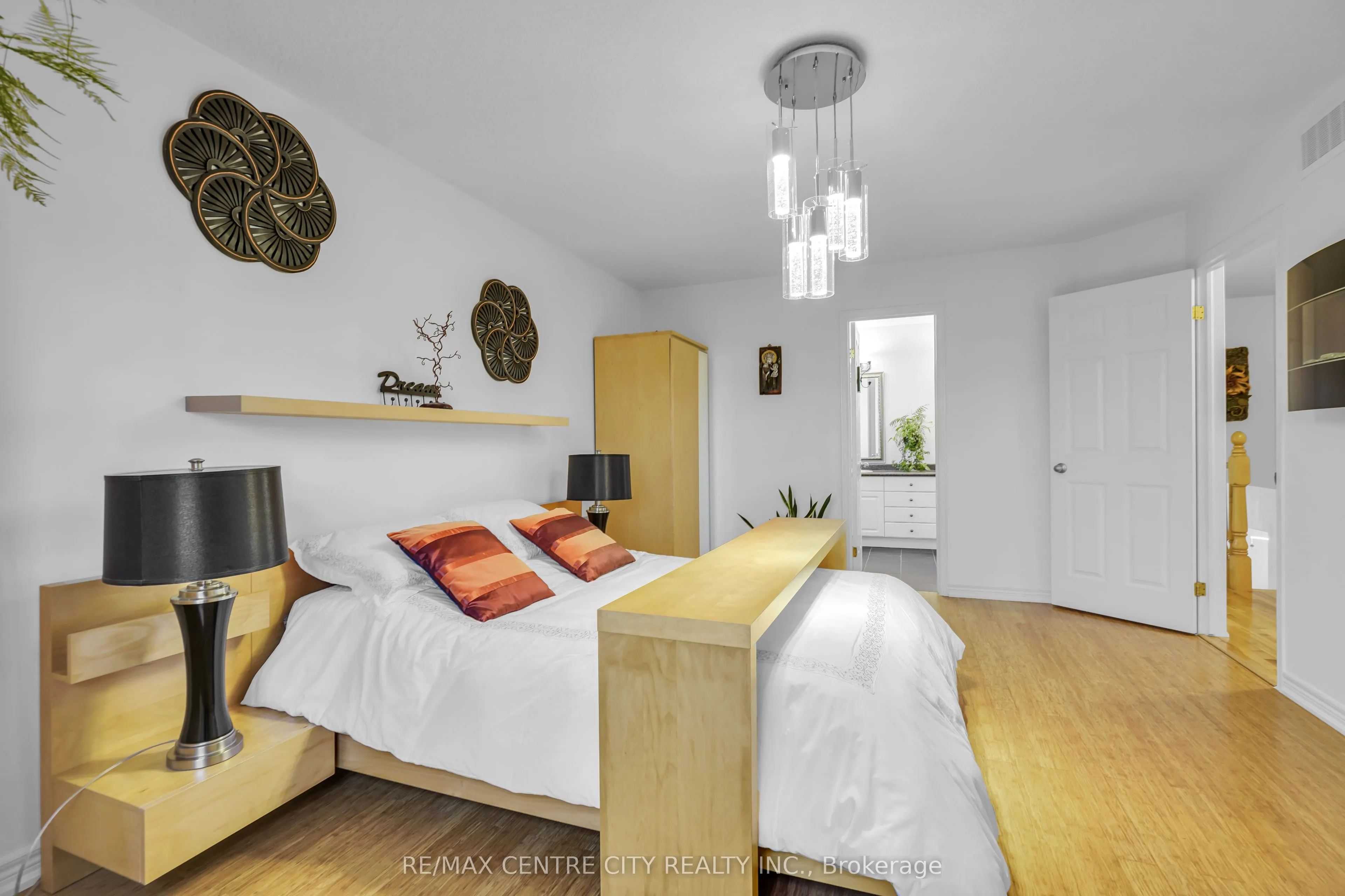 493 Cardigan Place