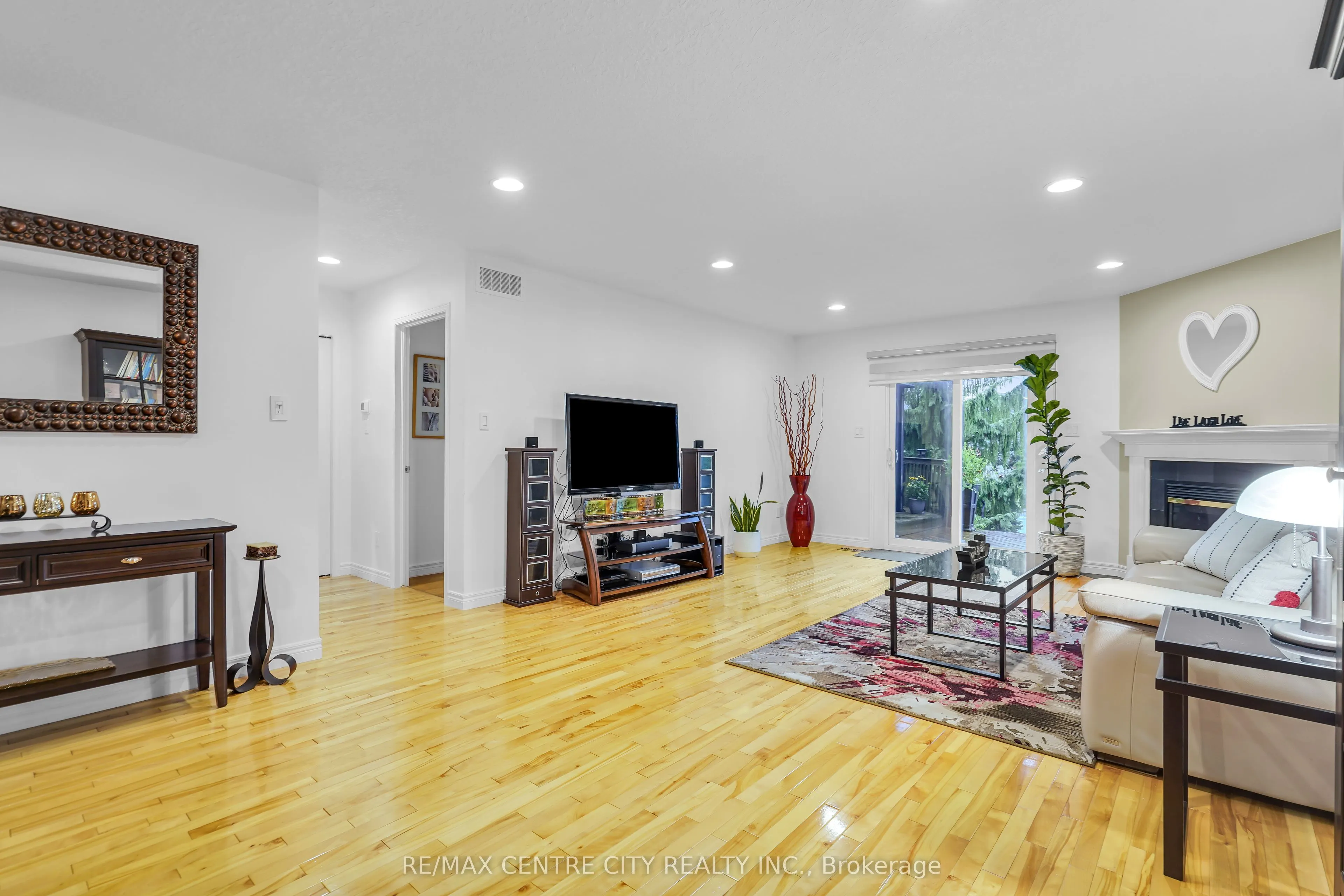 493 Cardigan Place