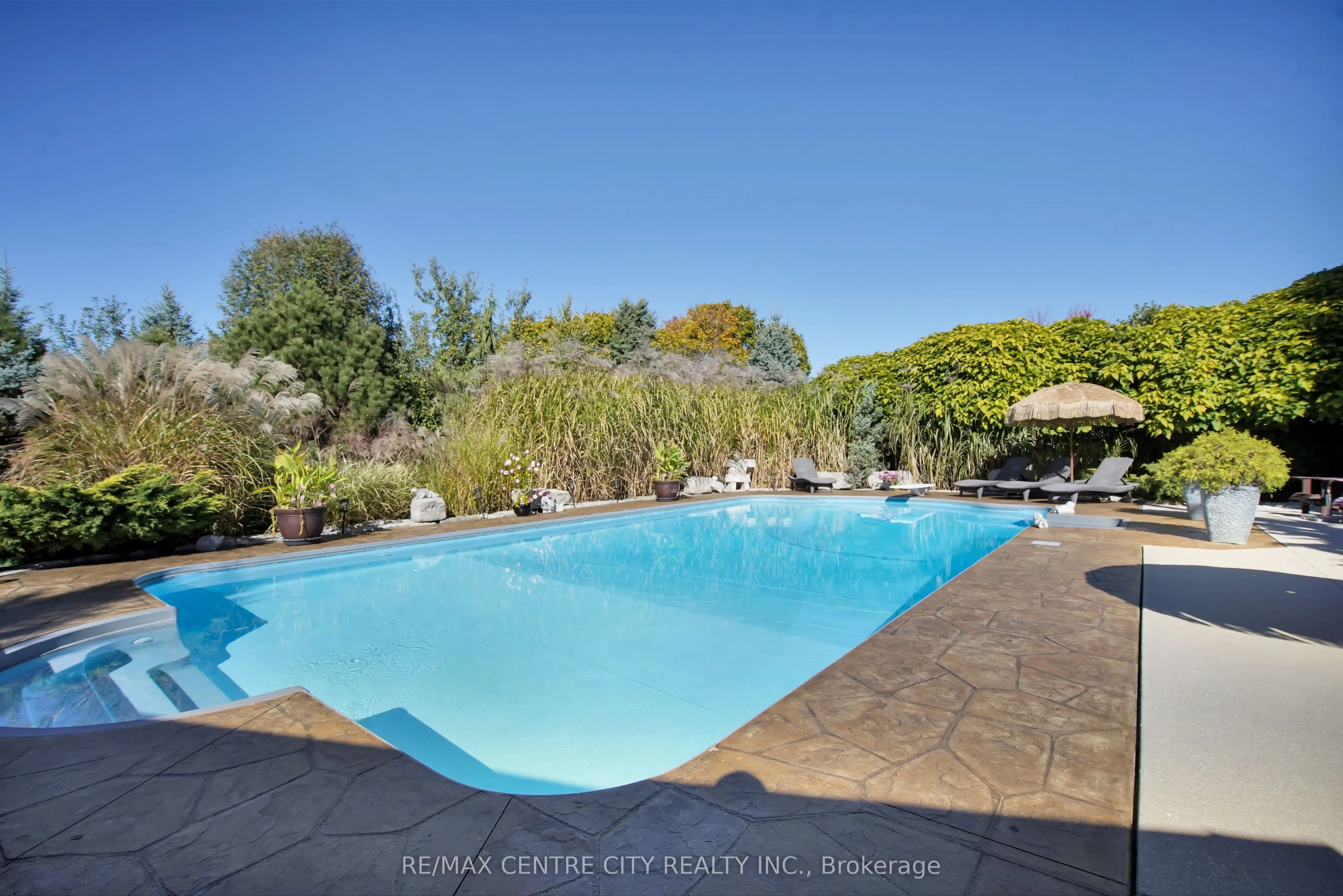 493 Cardigan Place