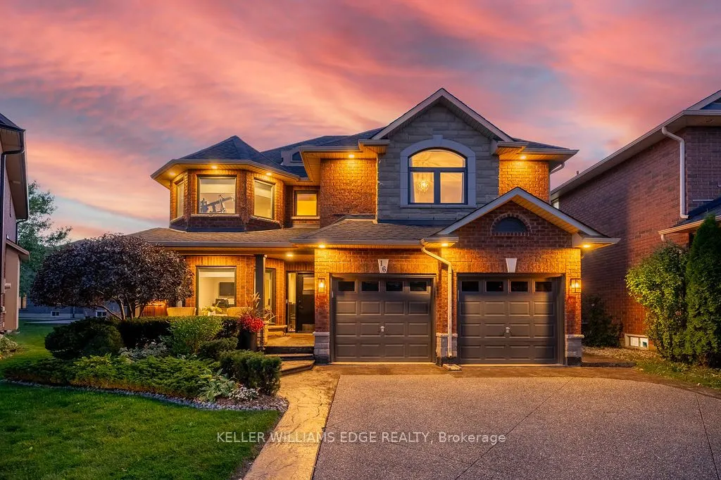 16 Edgecroft Crescent