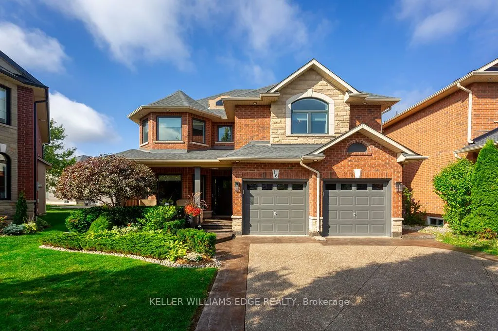 16 Edgecroft Crescent