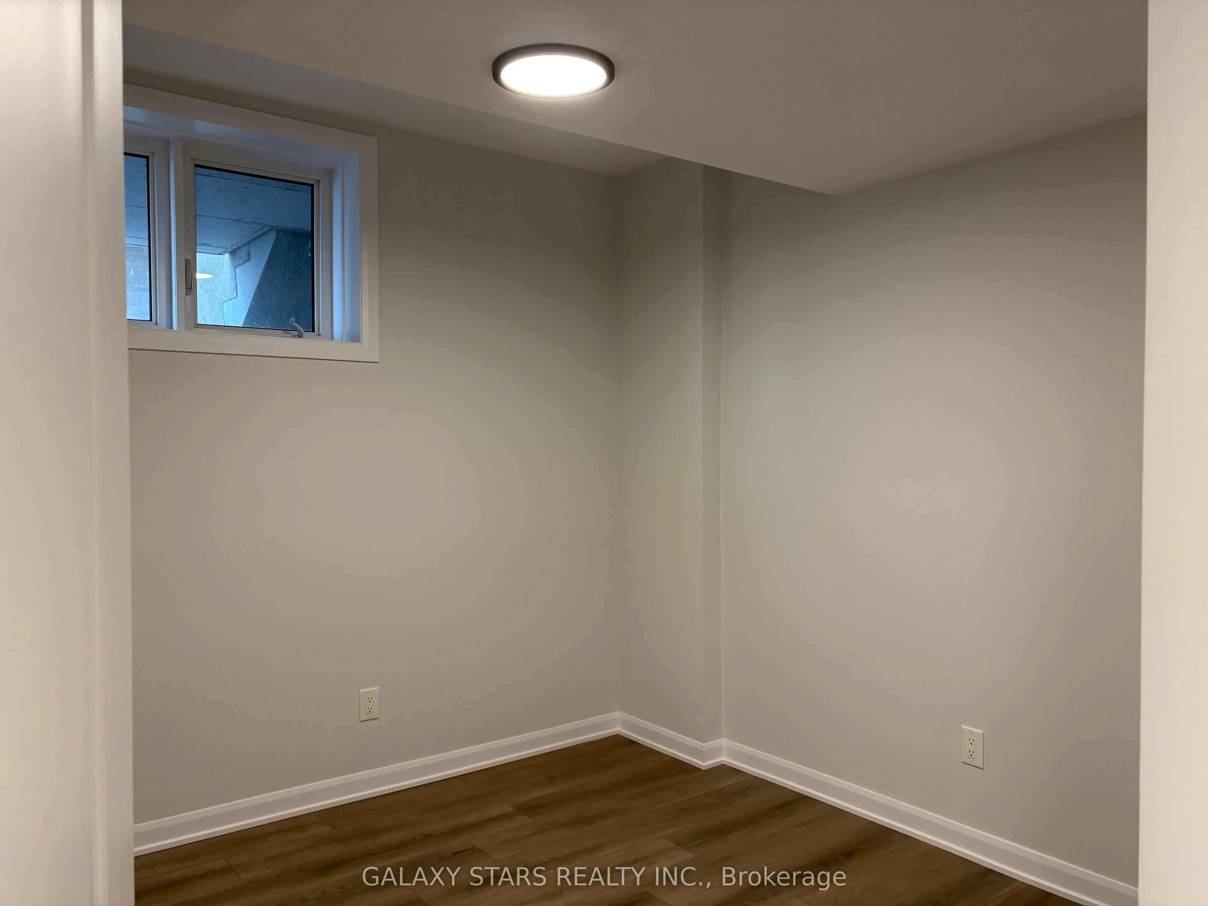 801 Glenroy Gilbert Drive, #8