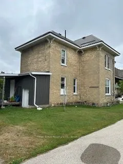 7 Durham Street E