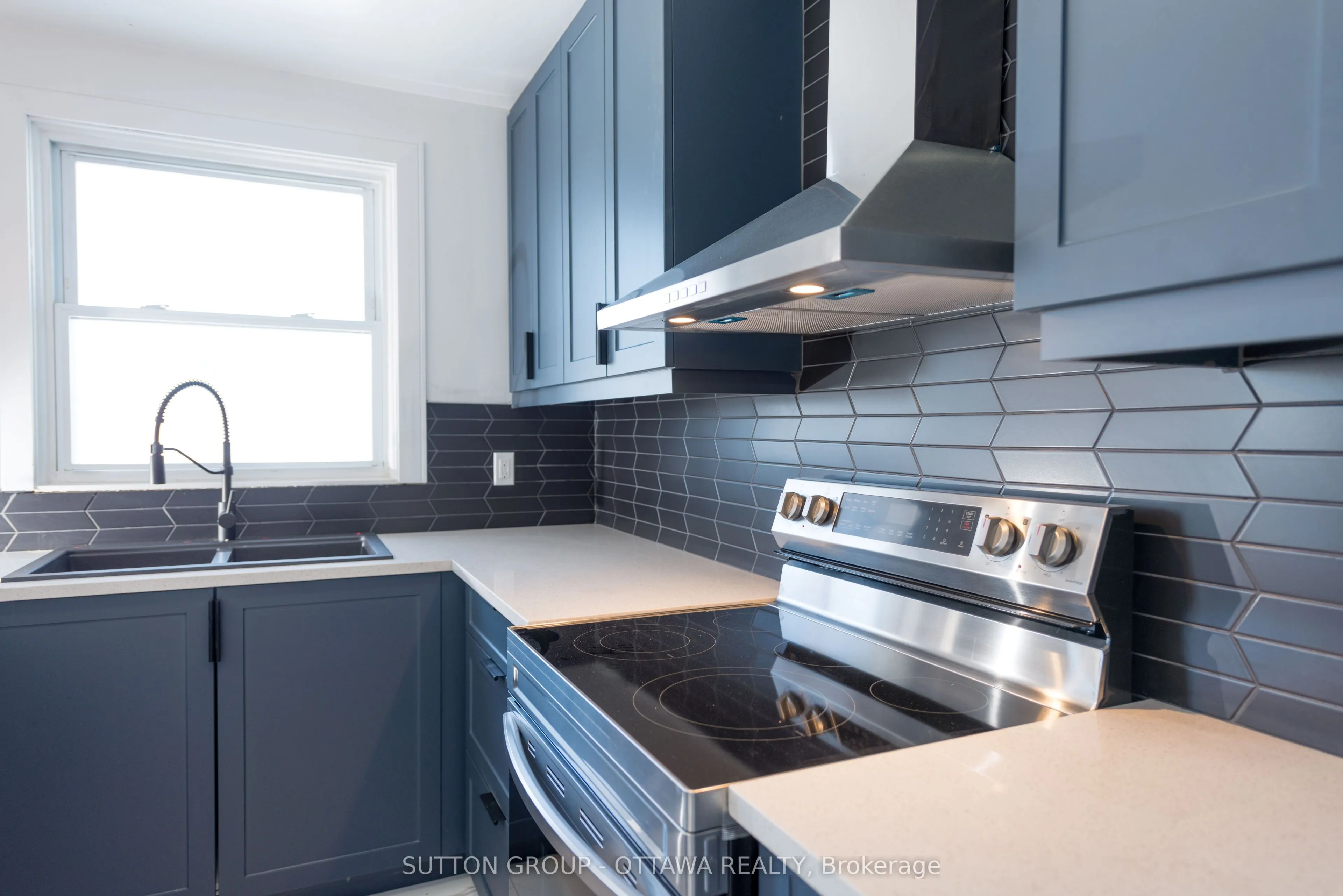 2419 Pagé Road N, #3